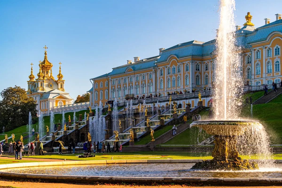 Петергоф (Большой дворец, парк, Фонтаны)