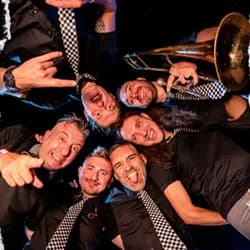 Группа «The Locos»