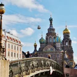 Юмористическая автобусная экскурсия по Петербургу: «2 в 1» с комиком и гидом