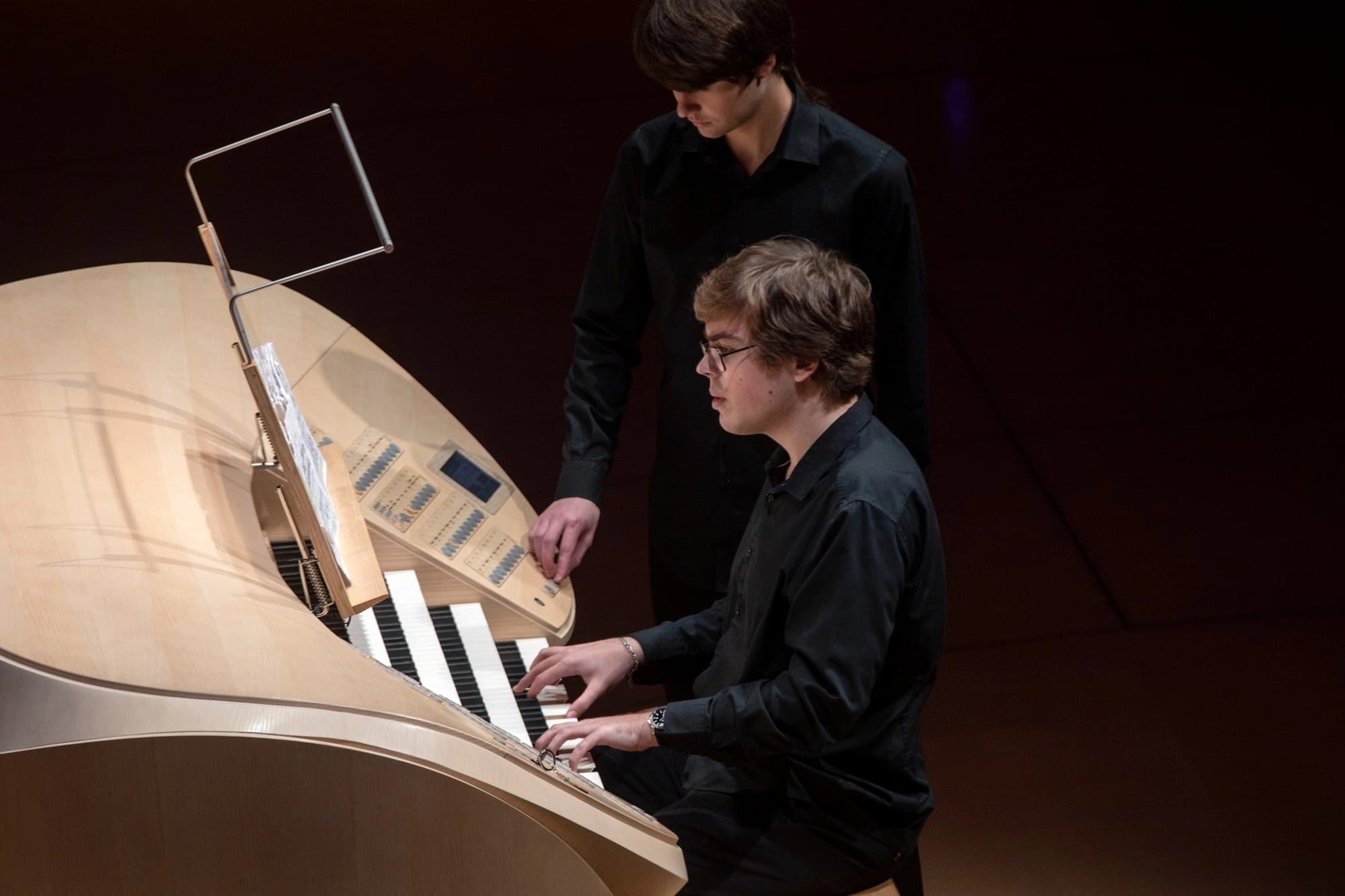 Орган и музыкальные инструменты Ирана (Филармония. Камерный зал)