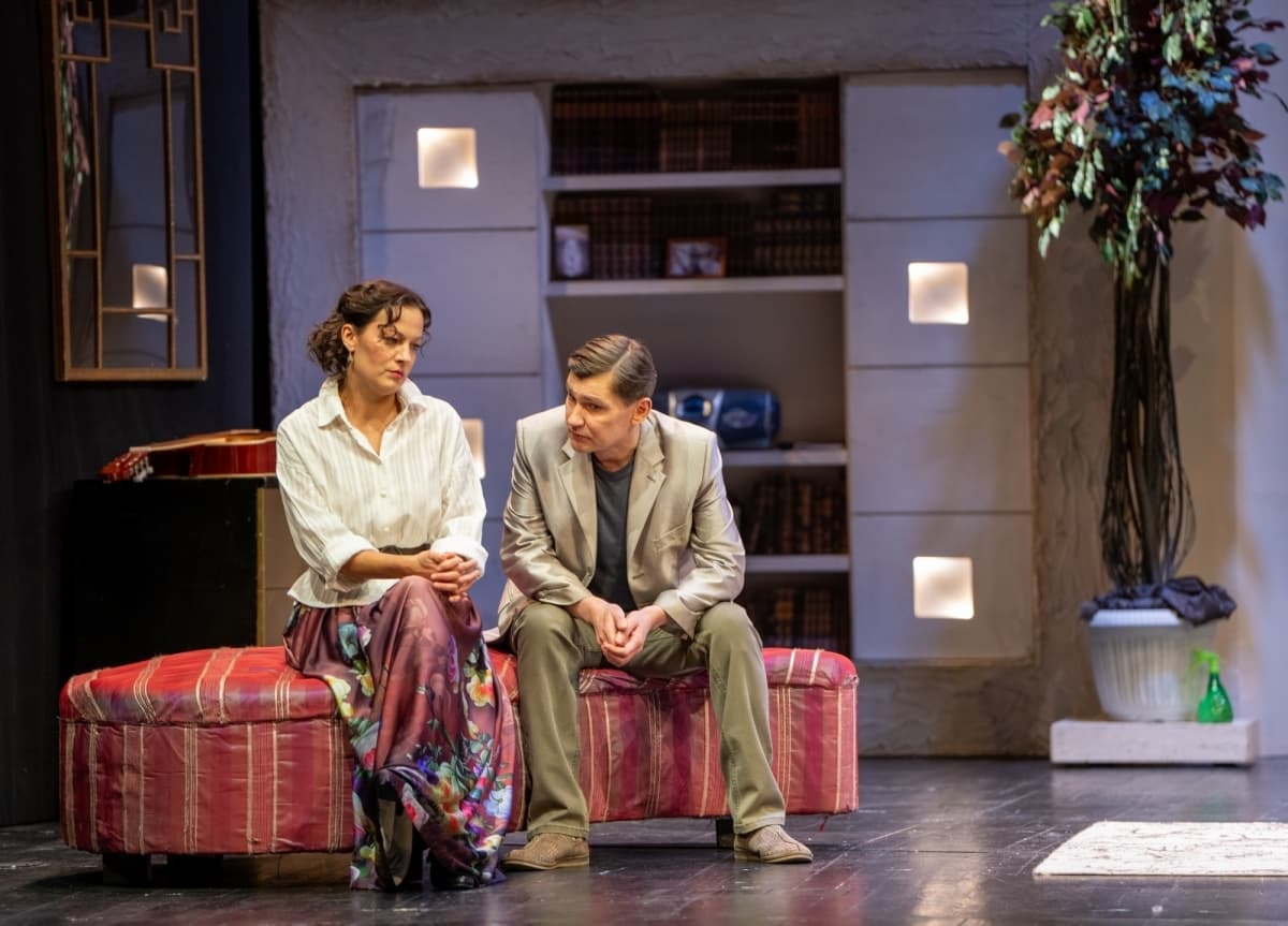 Будем жить как боги (Областной драматический театр)