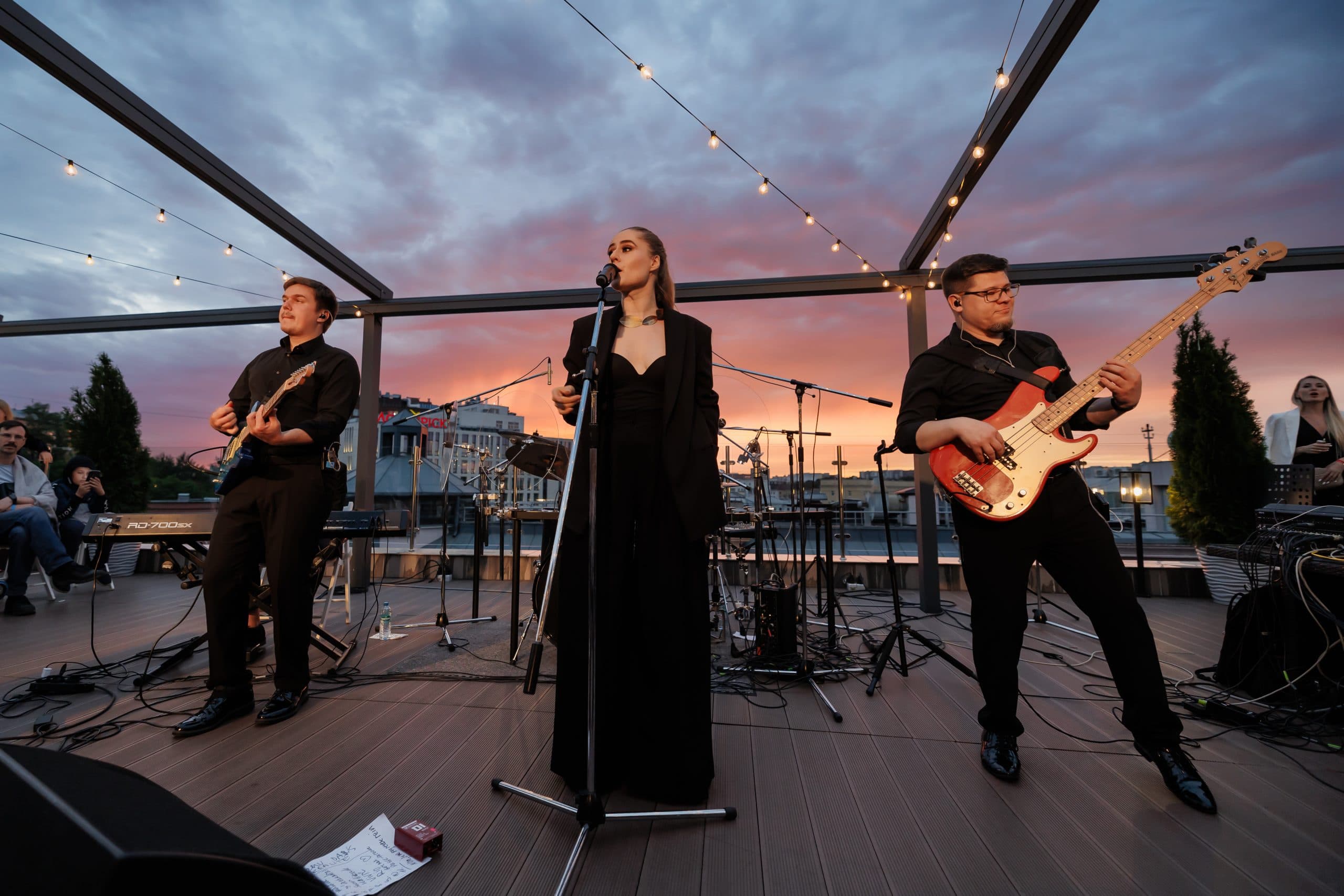 Elena et les Garçons. Истории из Парижа (Taganka Roof)