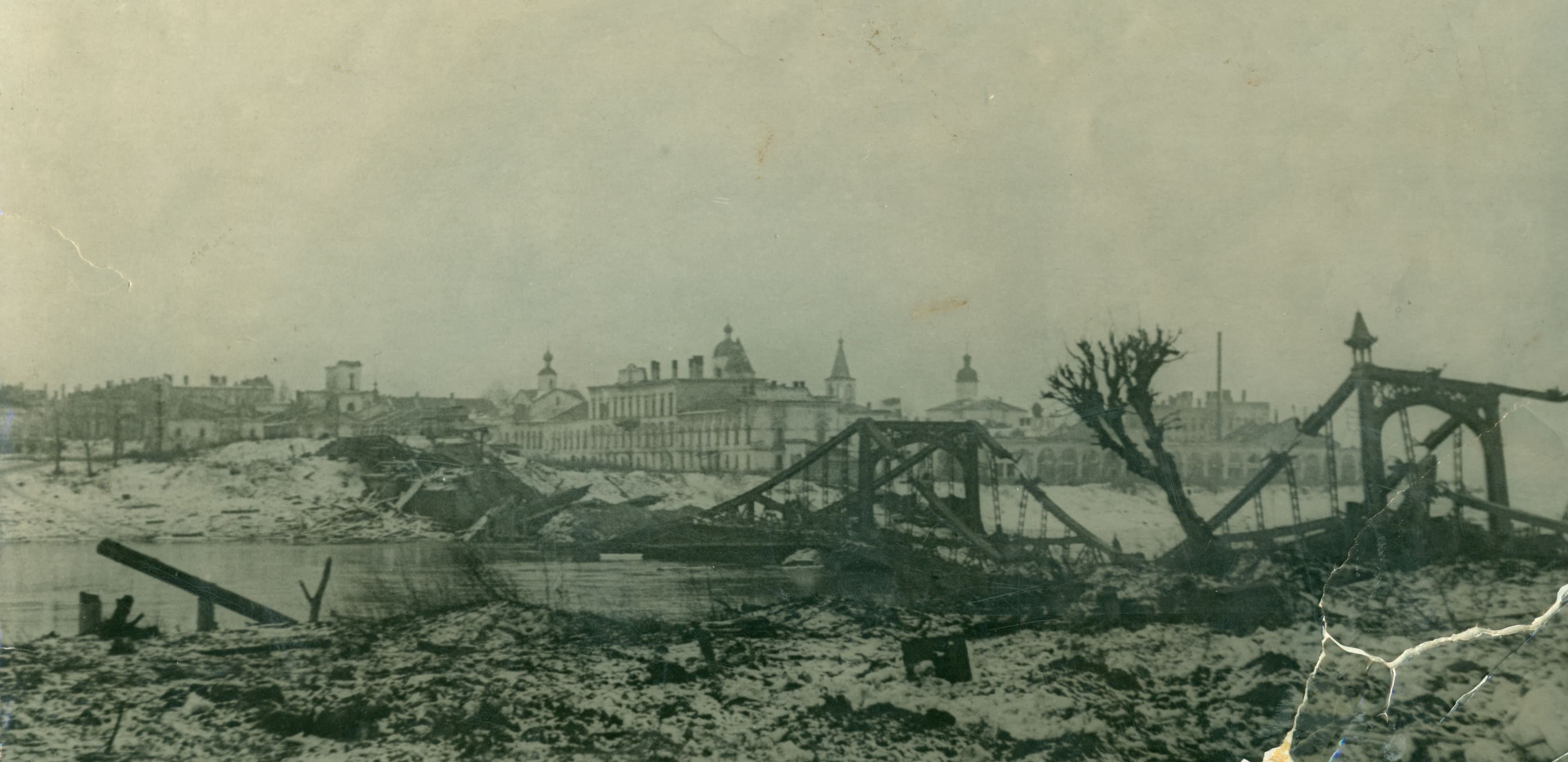 Август 1941 года. Новгород в прицеле немецкого объектива (Музей изобразительных искусств)