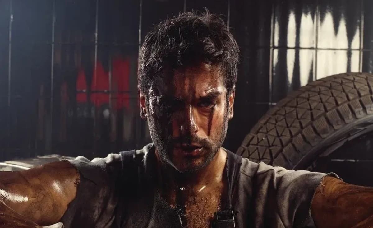 Бурак Озчивит. Самая красивая девушка Стамбула (БКЗ «Октябрьский»)