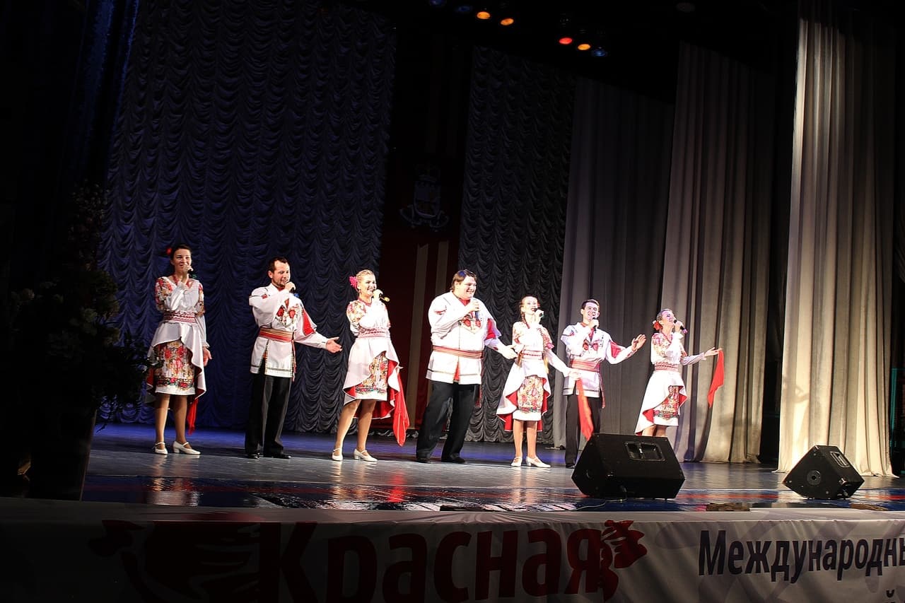 Любите, пока любится! (Филармония)