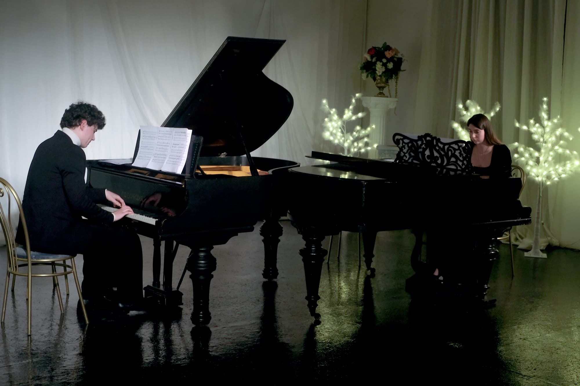 Винтаж на два рояля (Дом Шрёдера)