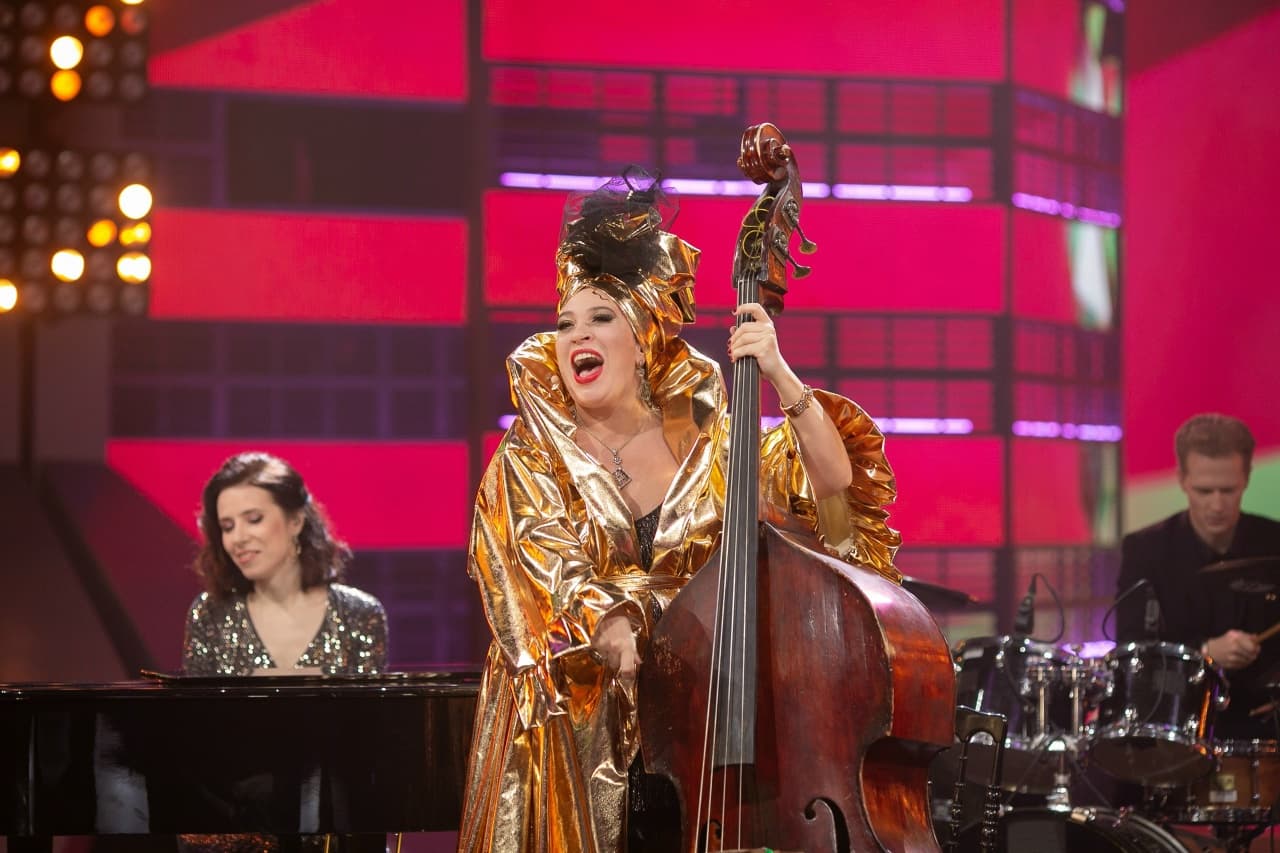Ольга Ступина & B-Band. Love Story in Jazz (Квартира с видом)
