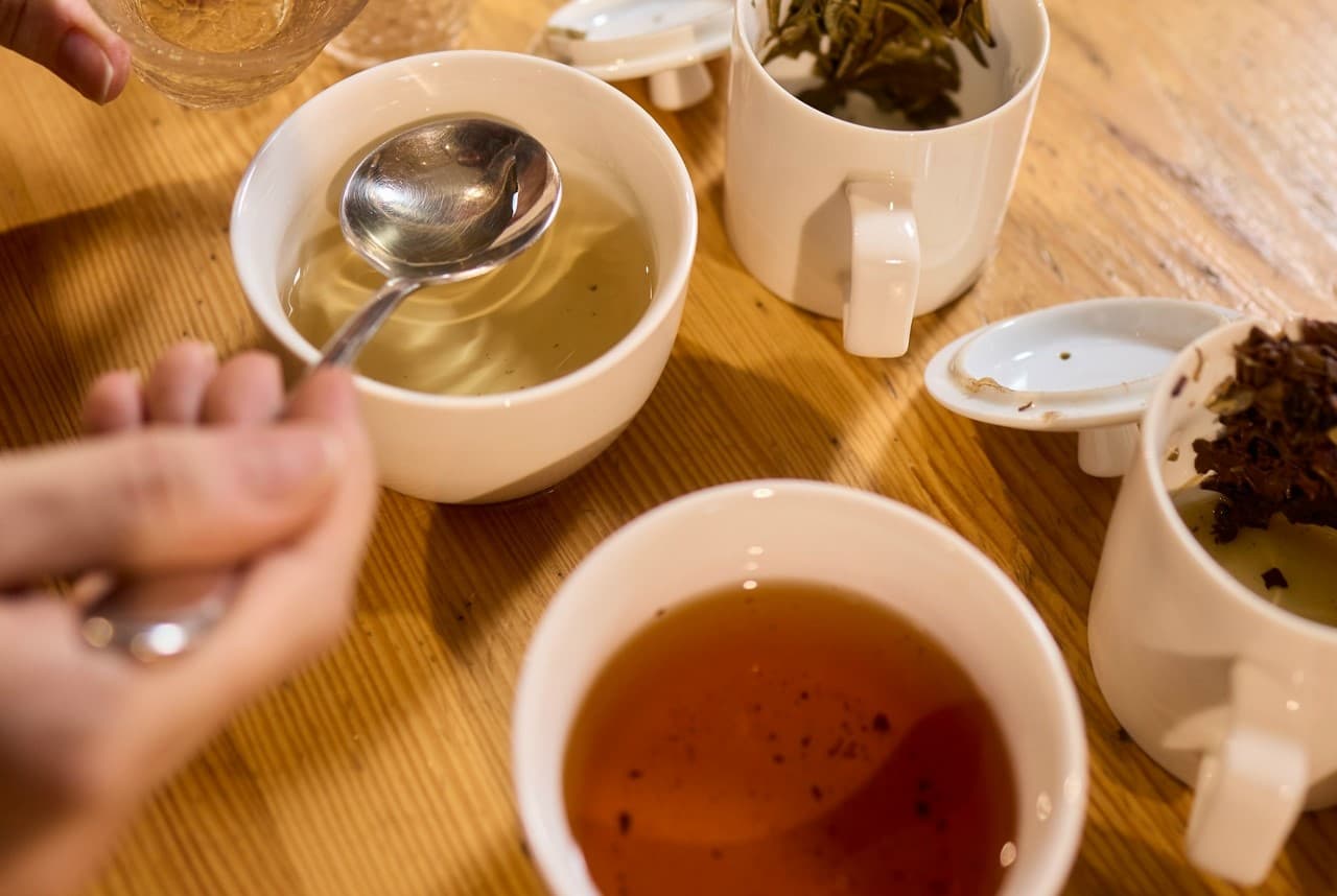 Дегустация новых фруктовых чаёв H2O (H2O)