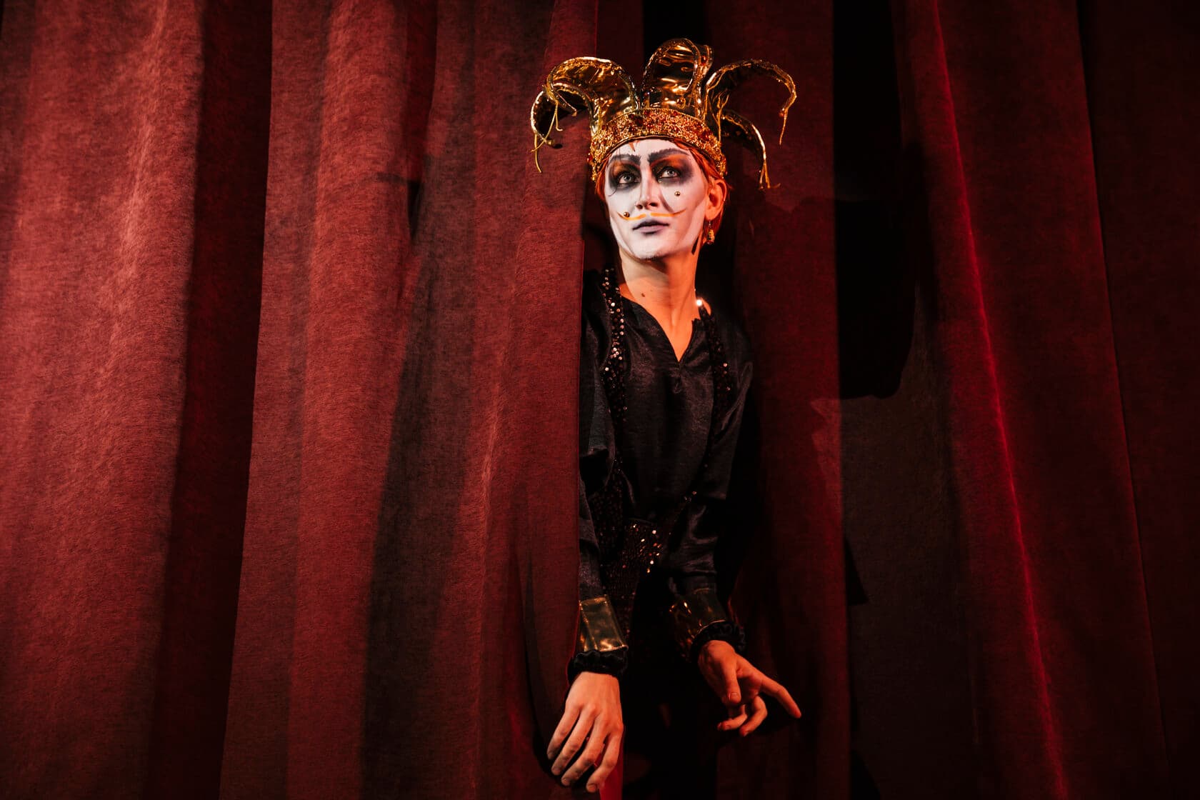 Кабаре «Матрёшка» (Фрегат «Благодать»)