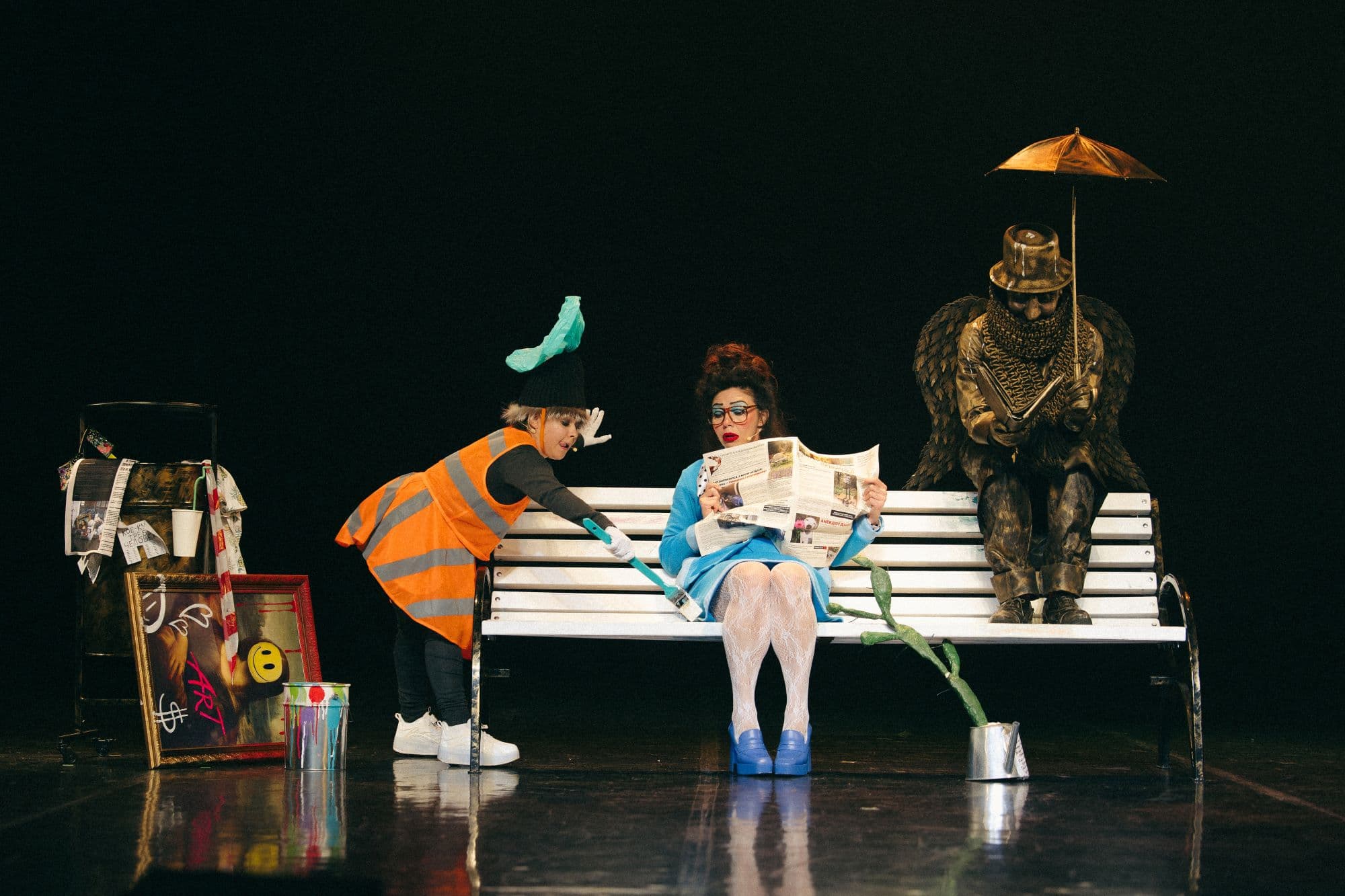 Фонарь. Скамейка. Урна (КДЦ «Московский»)