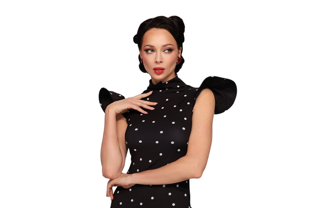 Настасья Самбурская (Мумий Тролль Music Bar)