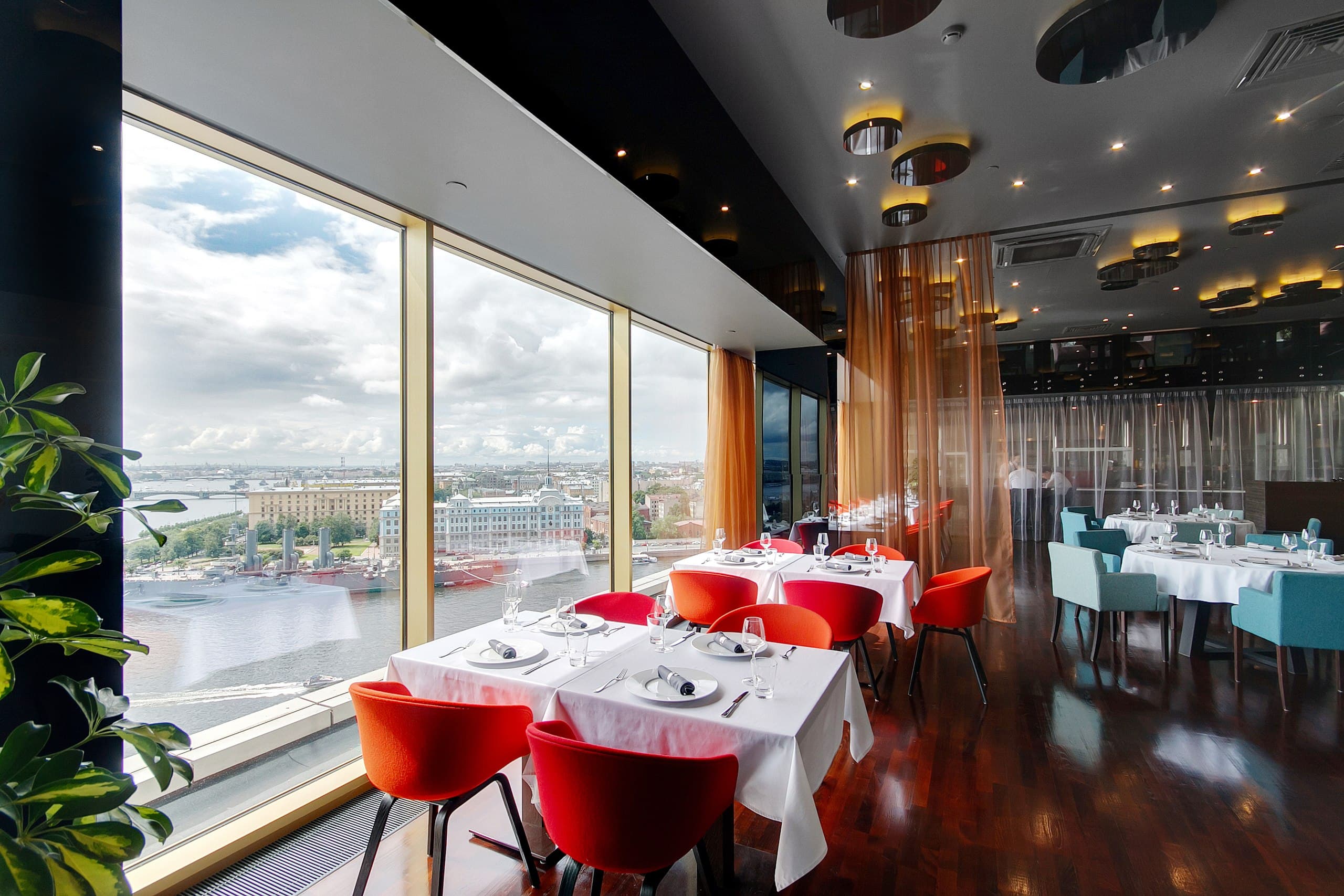 Сергей Лалетин. Магия Лебединого озера (La Vue)