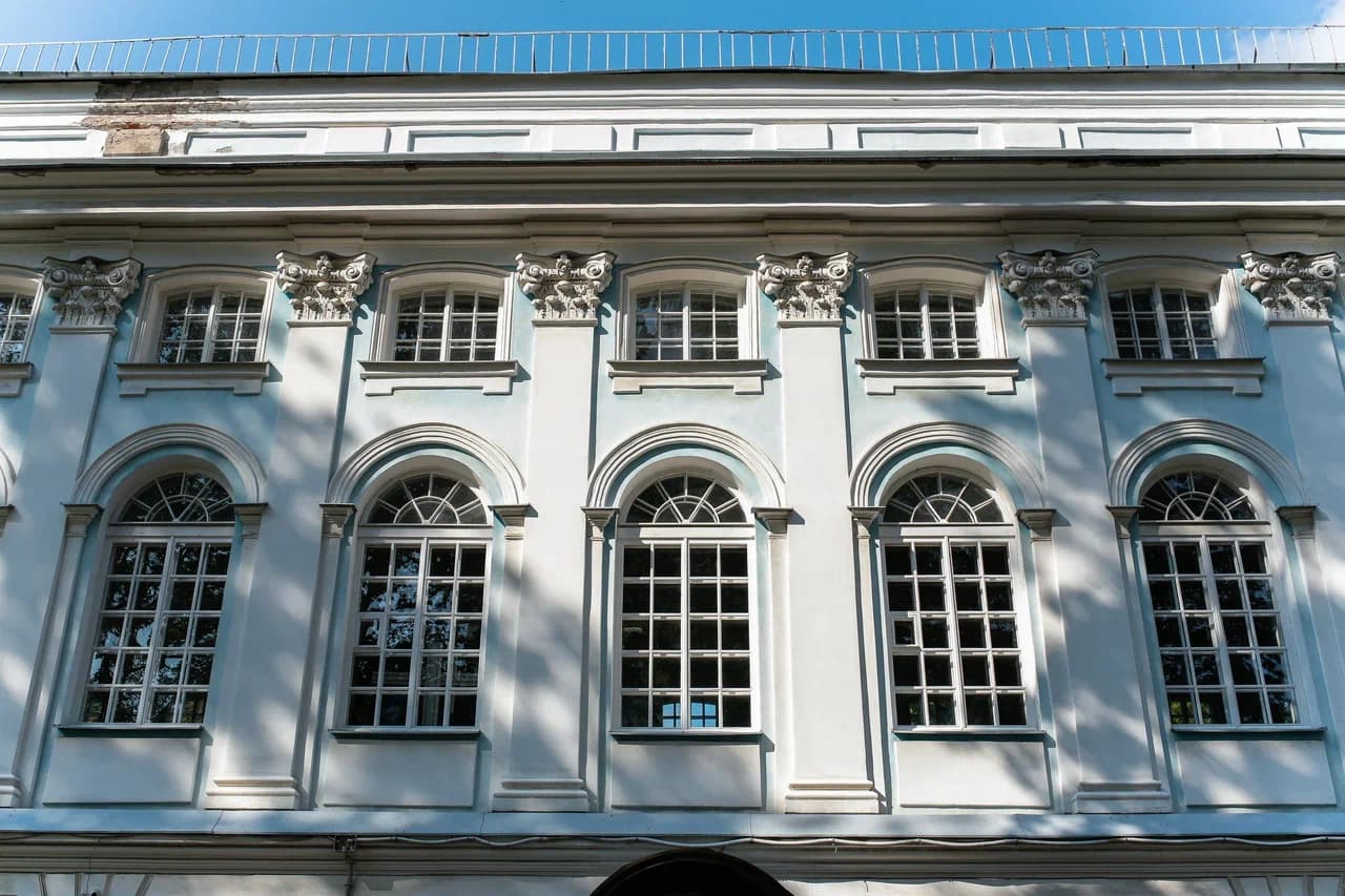 Архитектура компромиссов (Воскресенский Смольный собор)