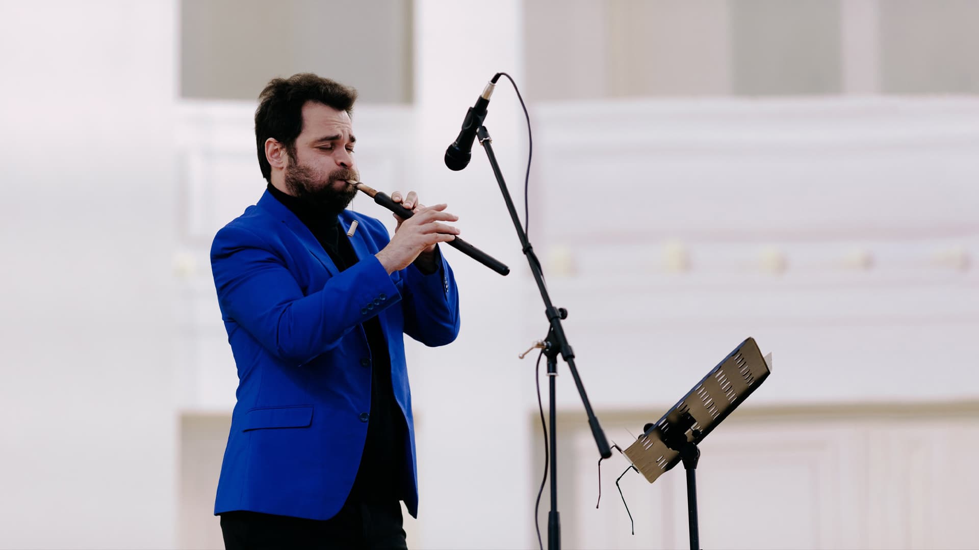 Орган и армянский дудук (Приход Успения Пресвятой Девы Марии)