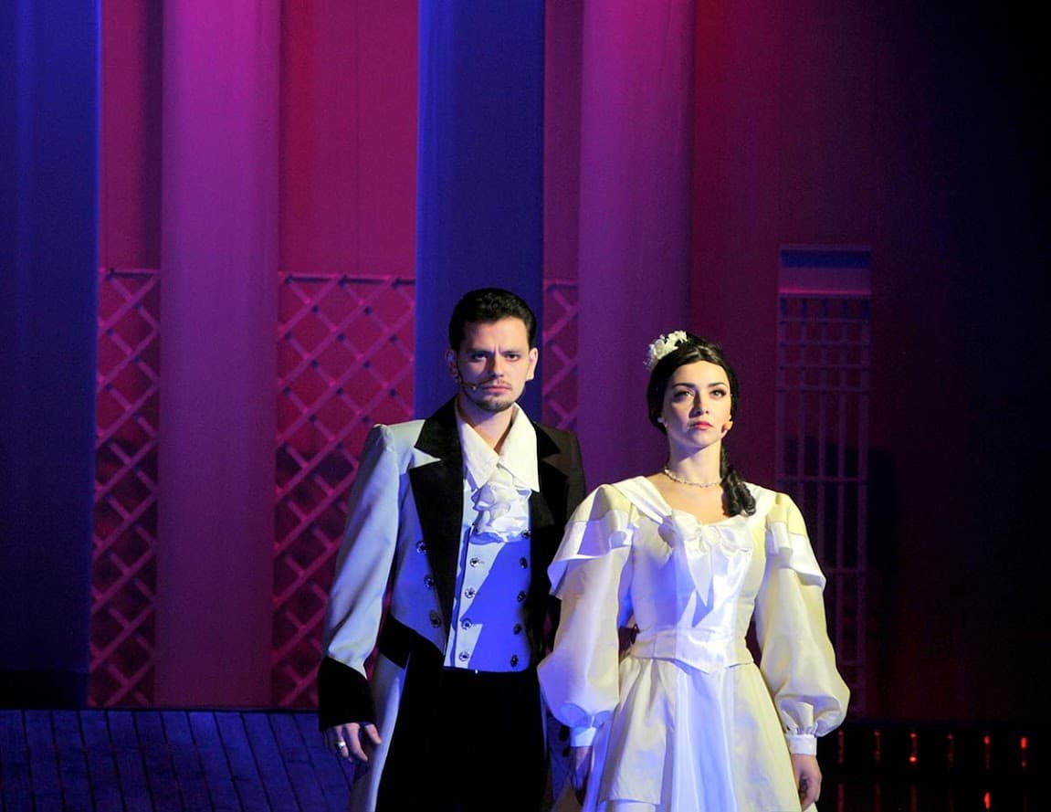 Дубровский (Музыкальный театр)