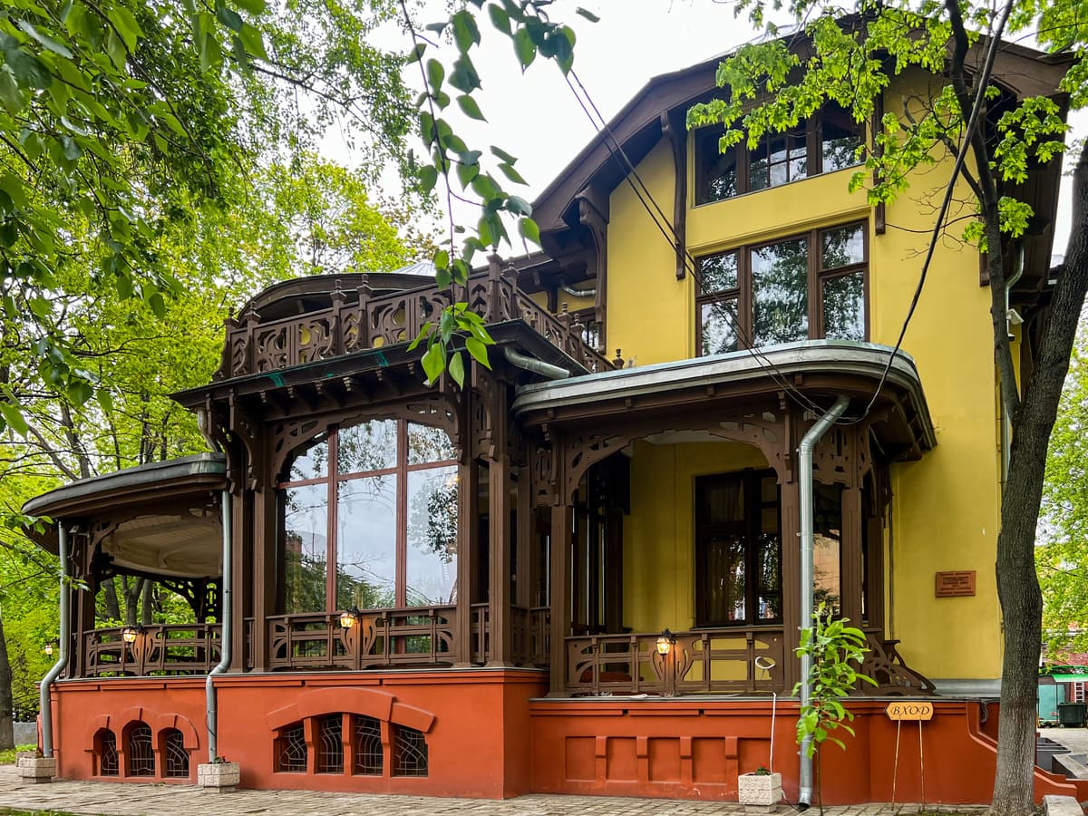 Внутри модерна: деревянный особняк купца Носова (Особняк купца Носова)