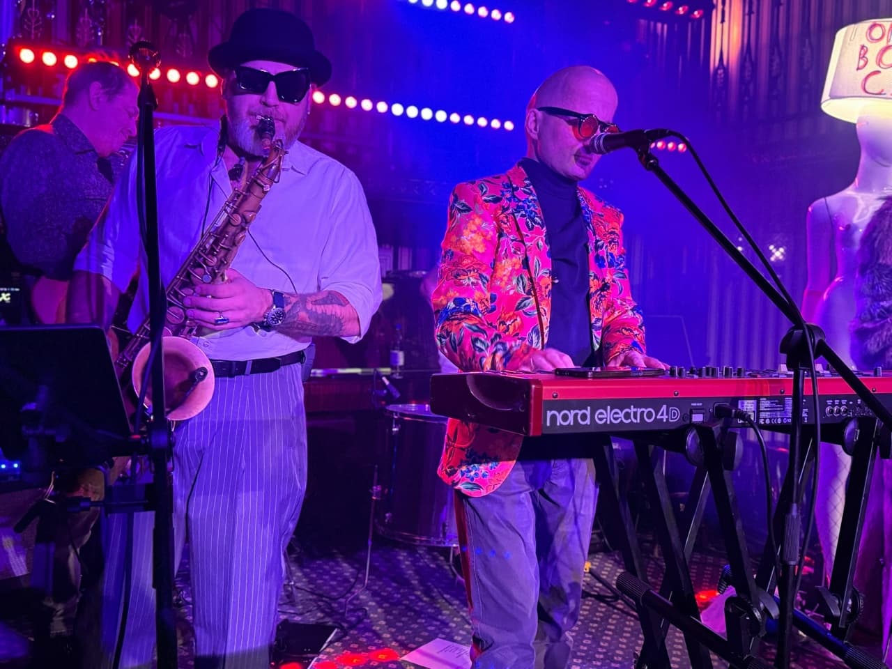 2ва Самолёта (16 Тонн)