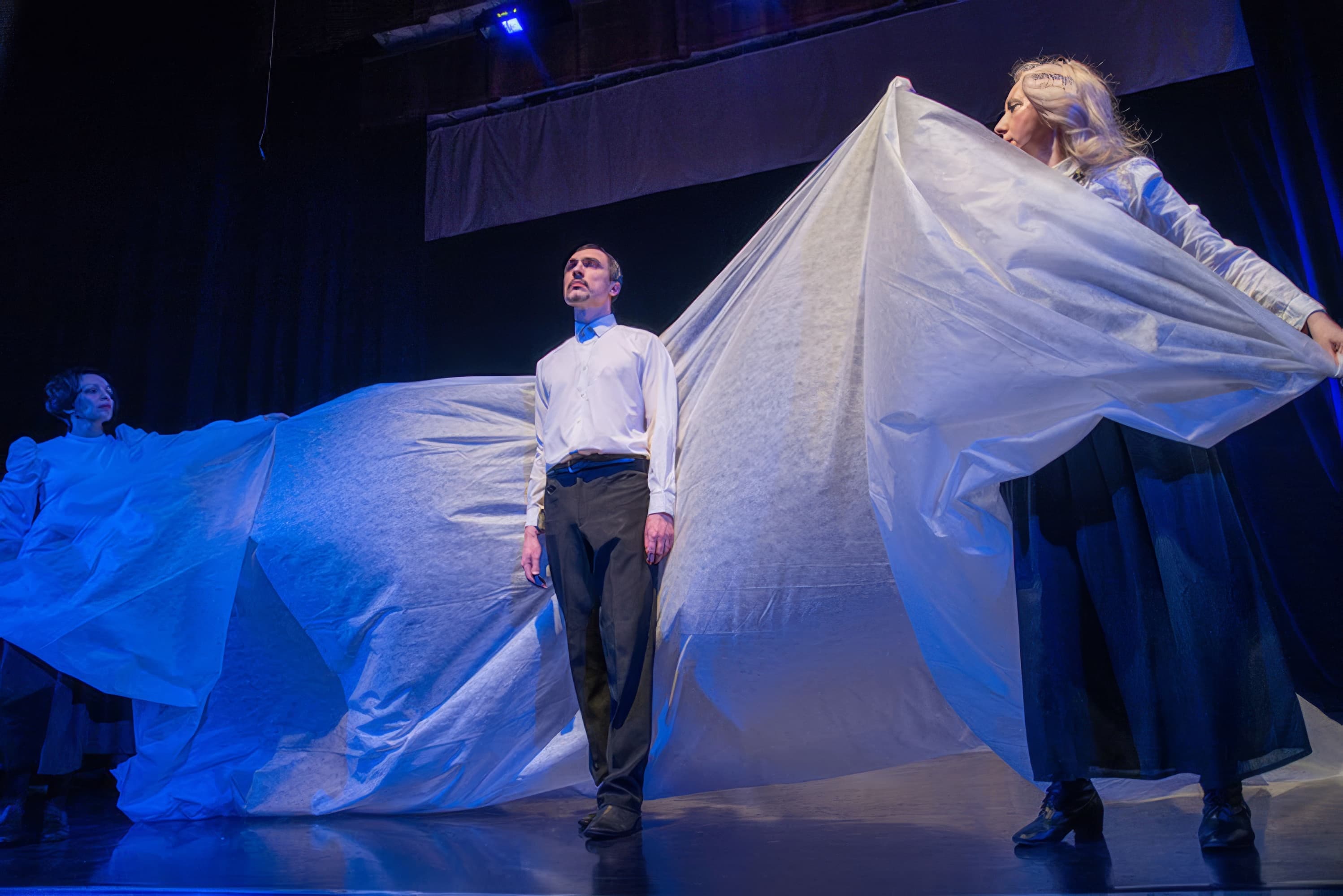 Высокие материи (ДК «Приморский»)