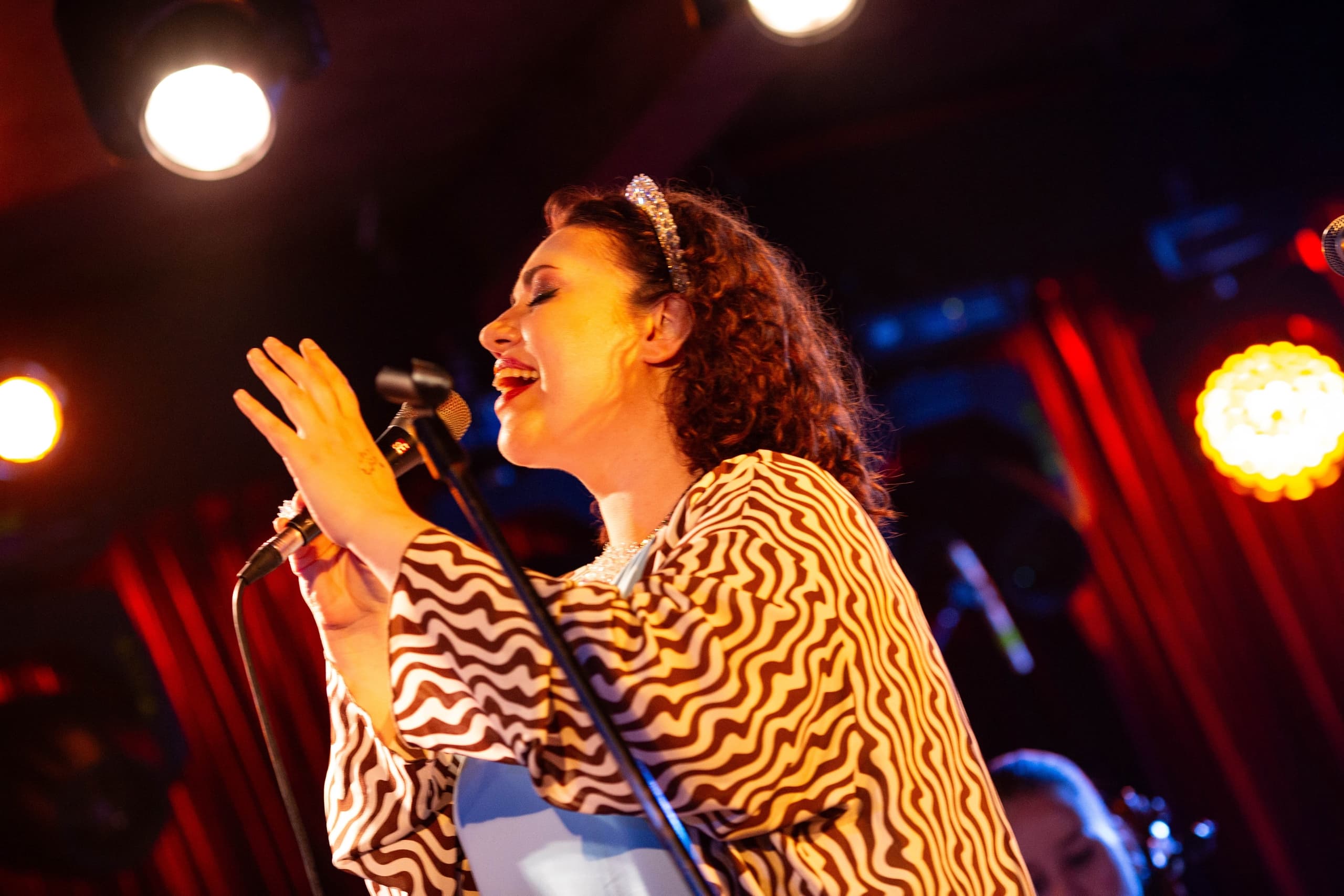 Искра хор (Дом Simple Music)