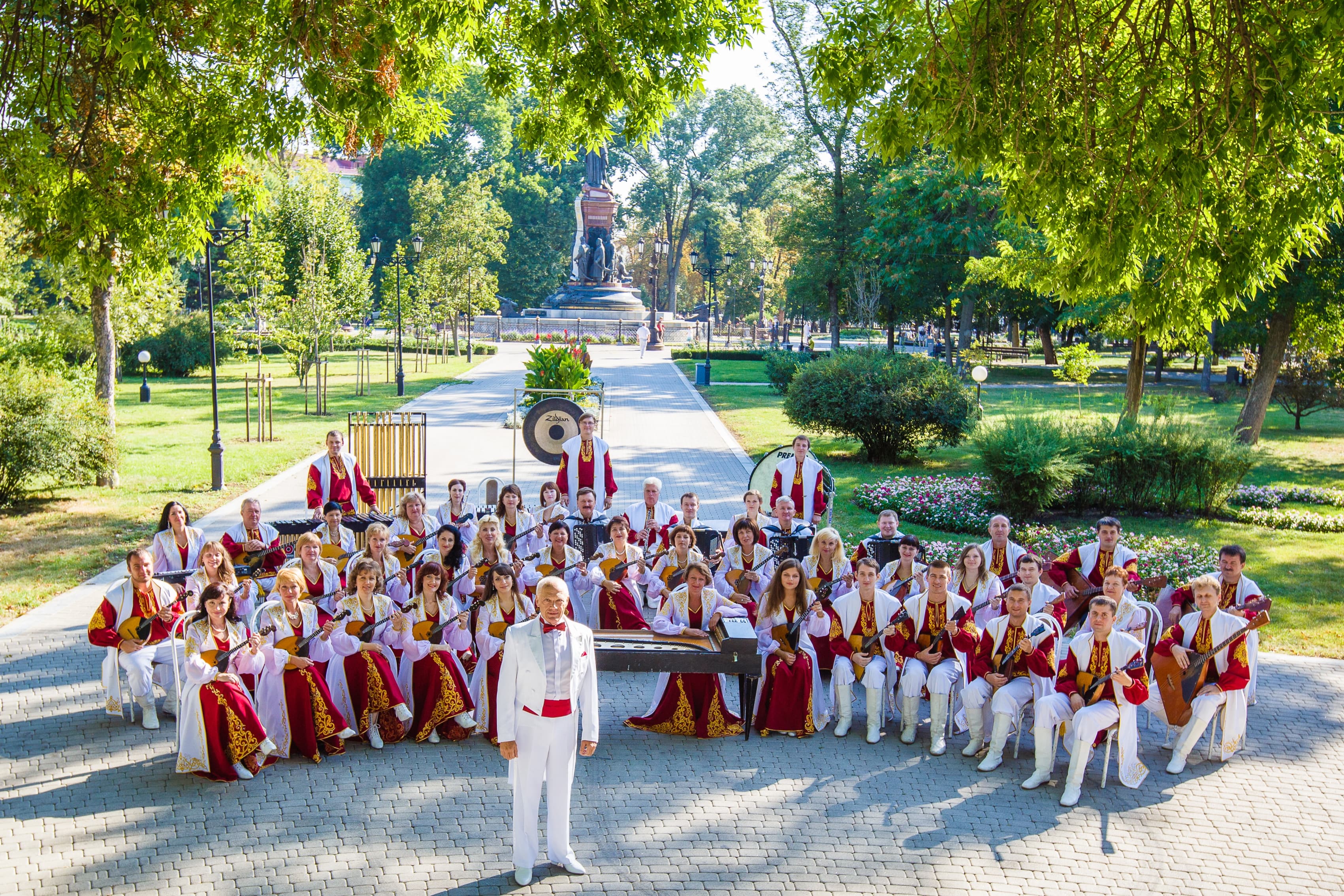 Виртуозы Кубани. Несокрушимая и легендарная (Филармония им. Григория Пономаренко)