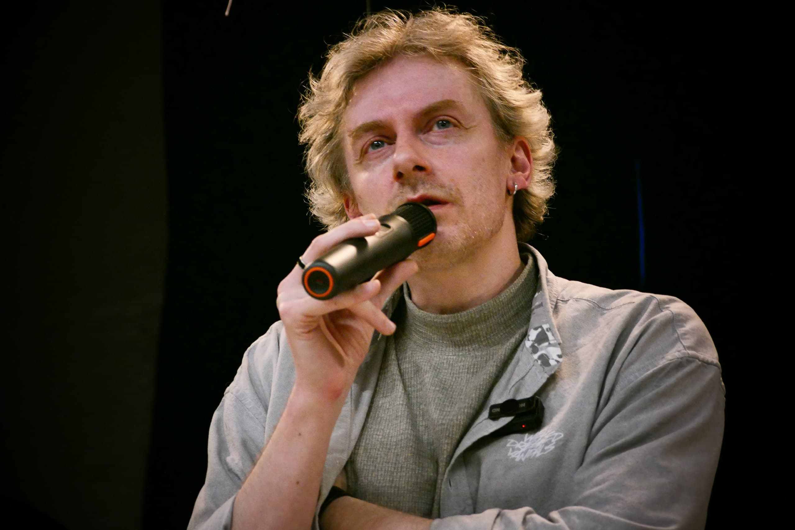 Поэтическое как феномен. Публичная дискуссия c «Открытым философским факультетом» (Своё поле)