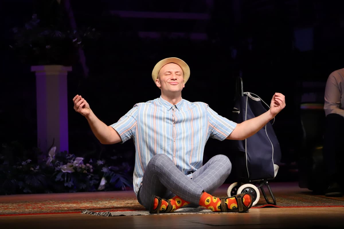 Сниму квартиру (Евразия)