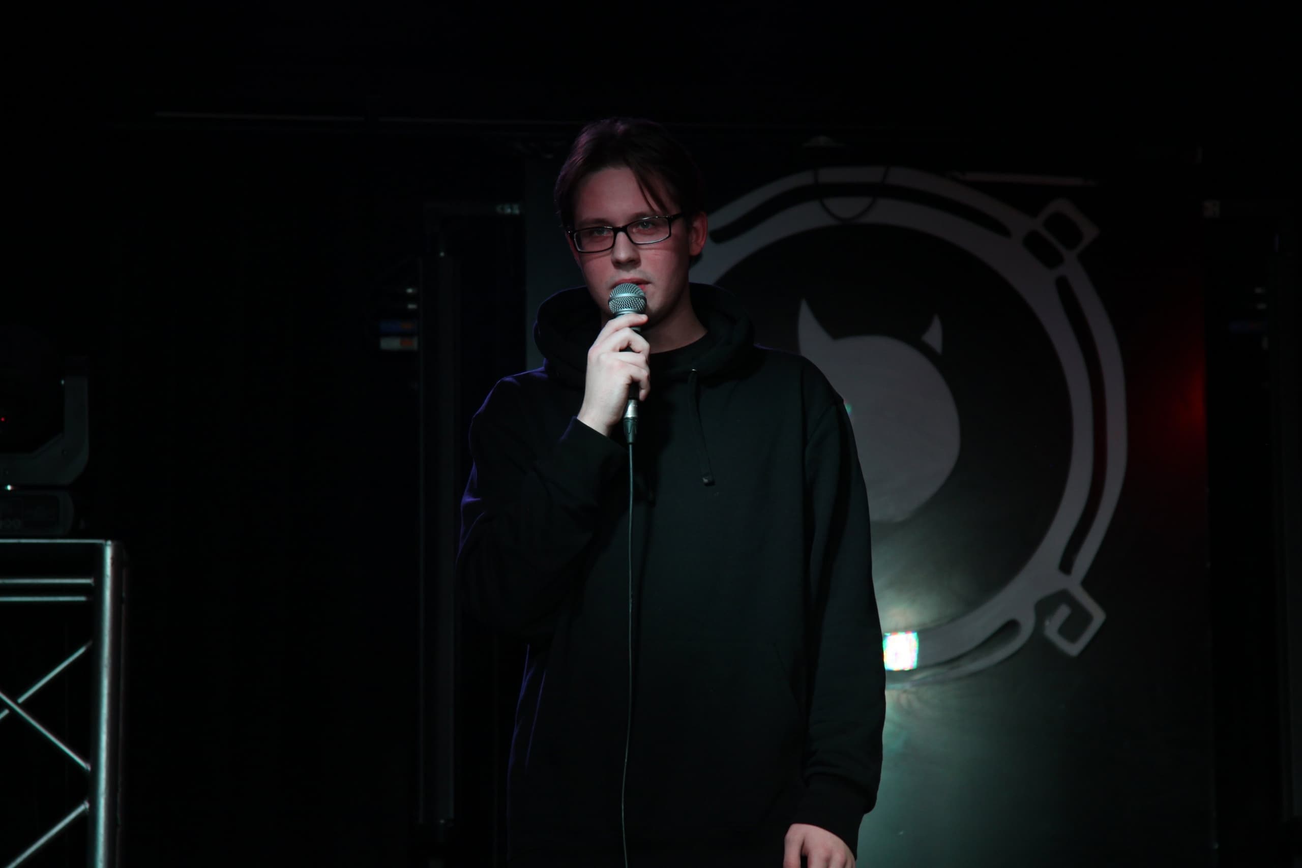 Глеб Капелюх. Шутки и фокусы (Stage StandUp Club)