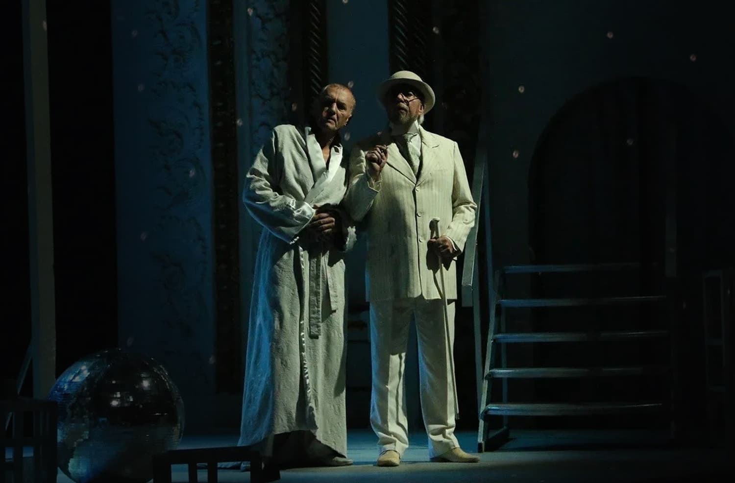 Отель двух миров (Новый экспериментальный театр)