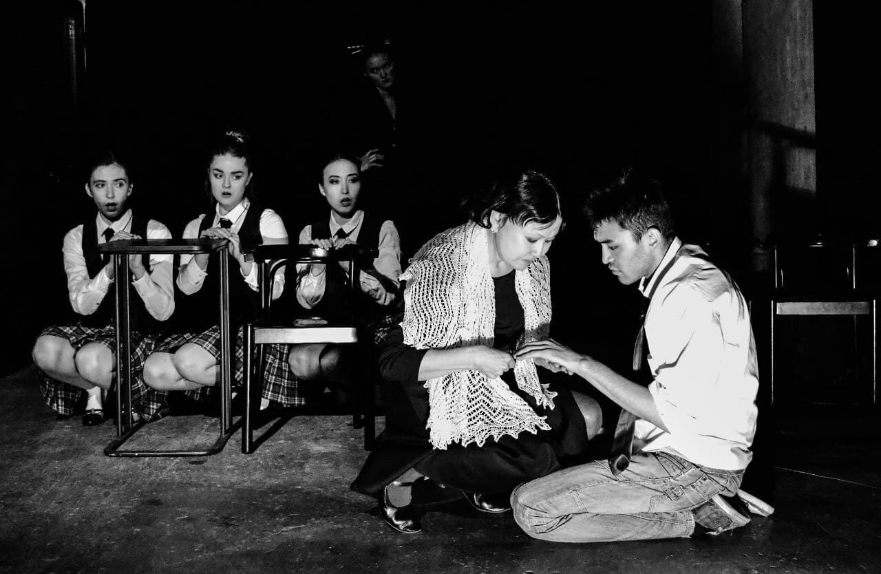 Да нет (Немецкий драматический театр)