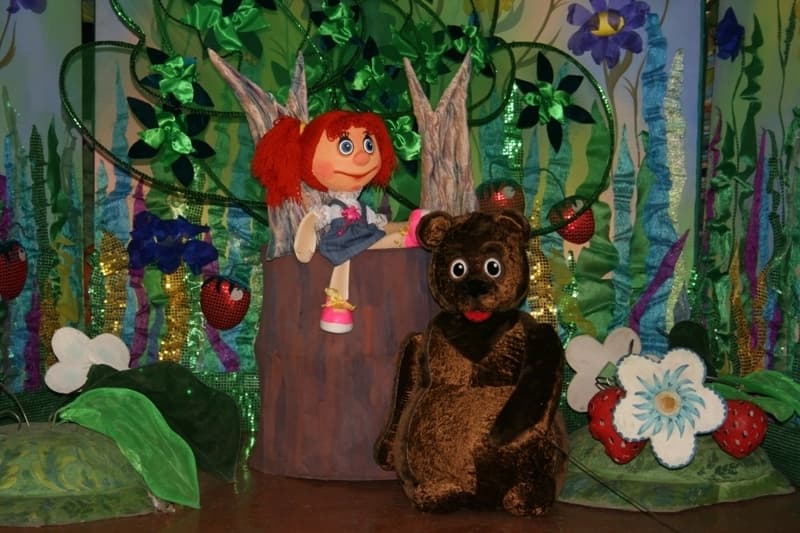 Сашенька и медведь (Театр музыкальной комедии)