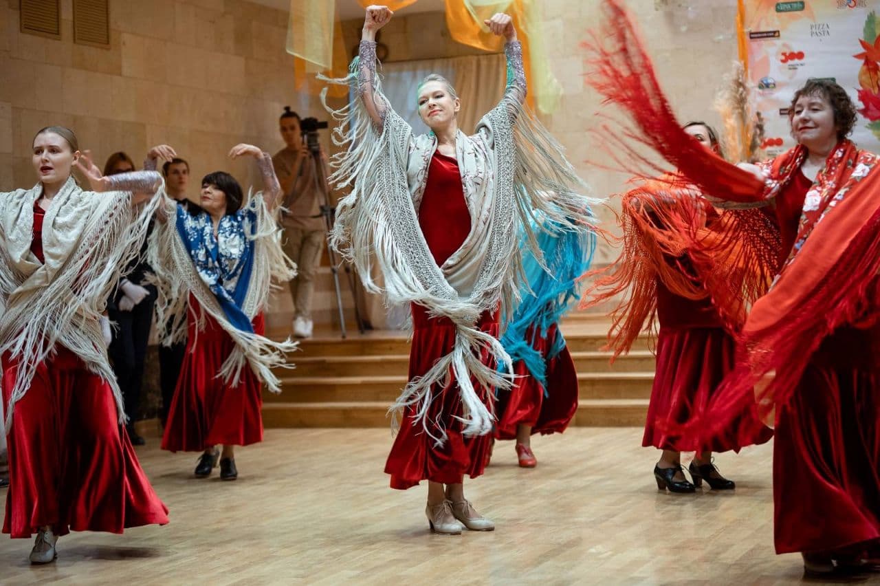 Ах, эти женщины (Данилин)