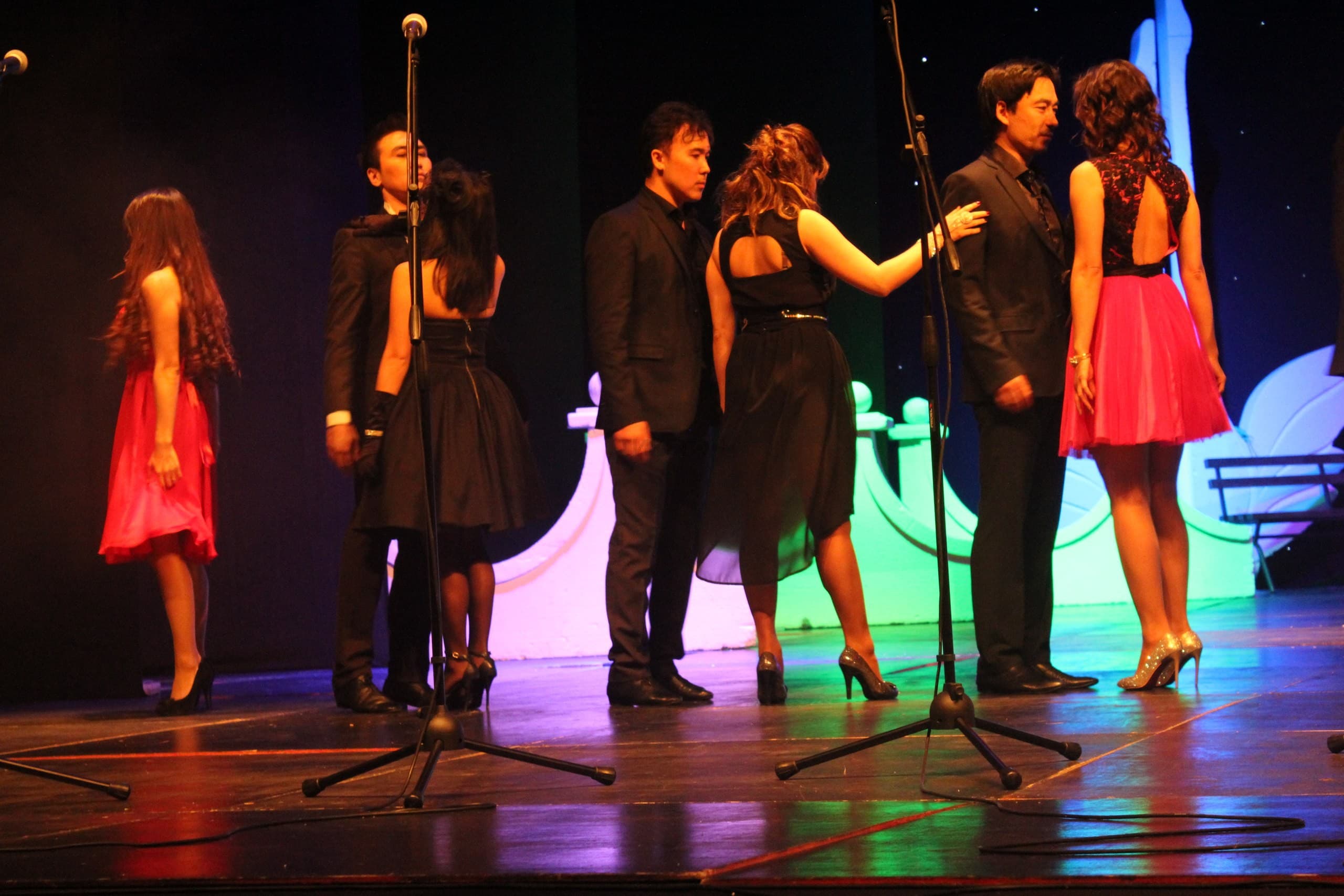 Махаббат миниатюралары (Жастар)