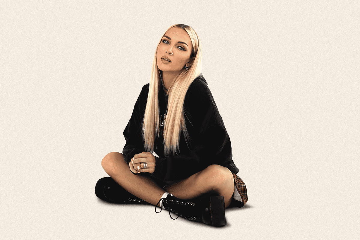 Mary Gu (Mini by Concert Hall (ex. Mini))