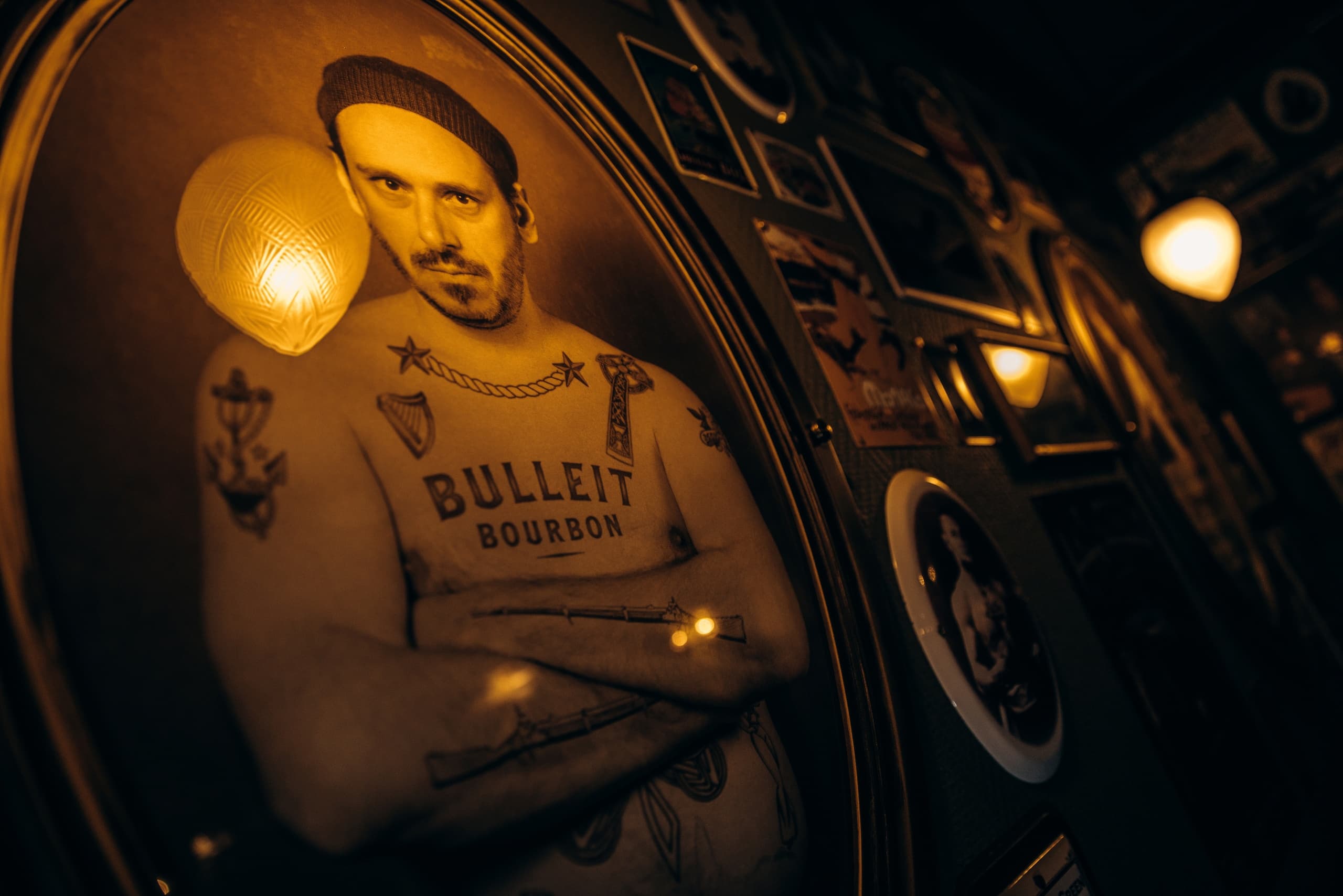 Профсоюз работников ада (The Red Corner)