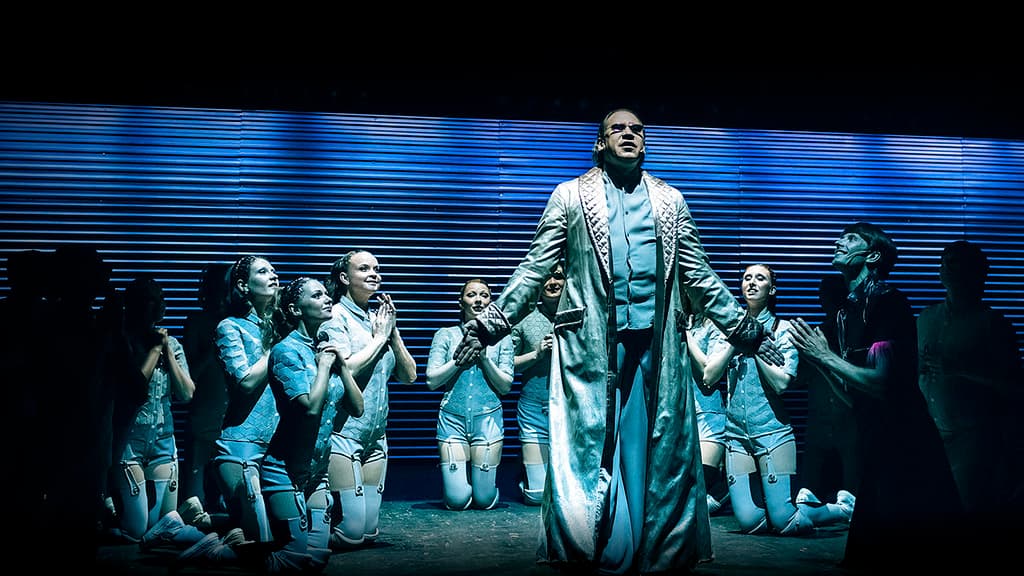 О дивный новый мир (Модерн)