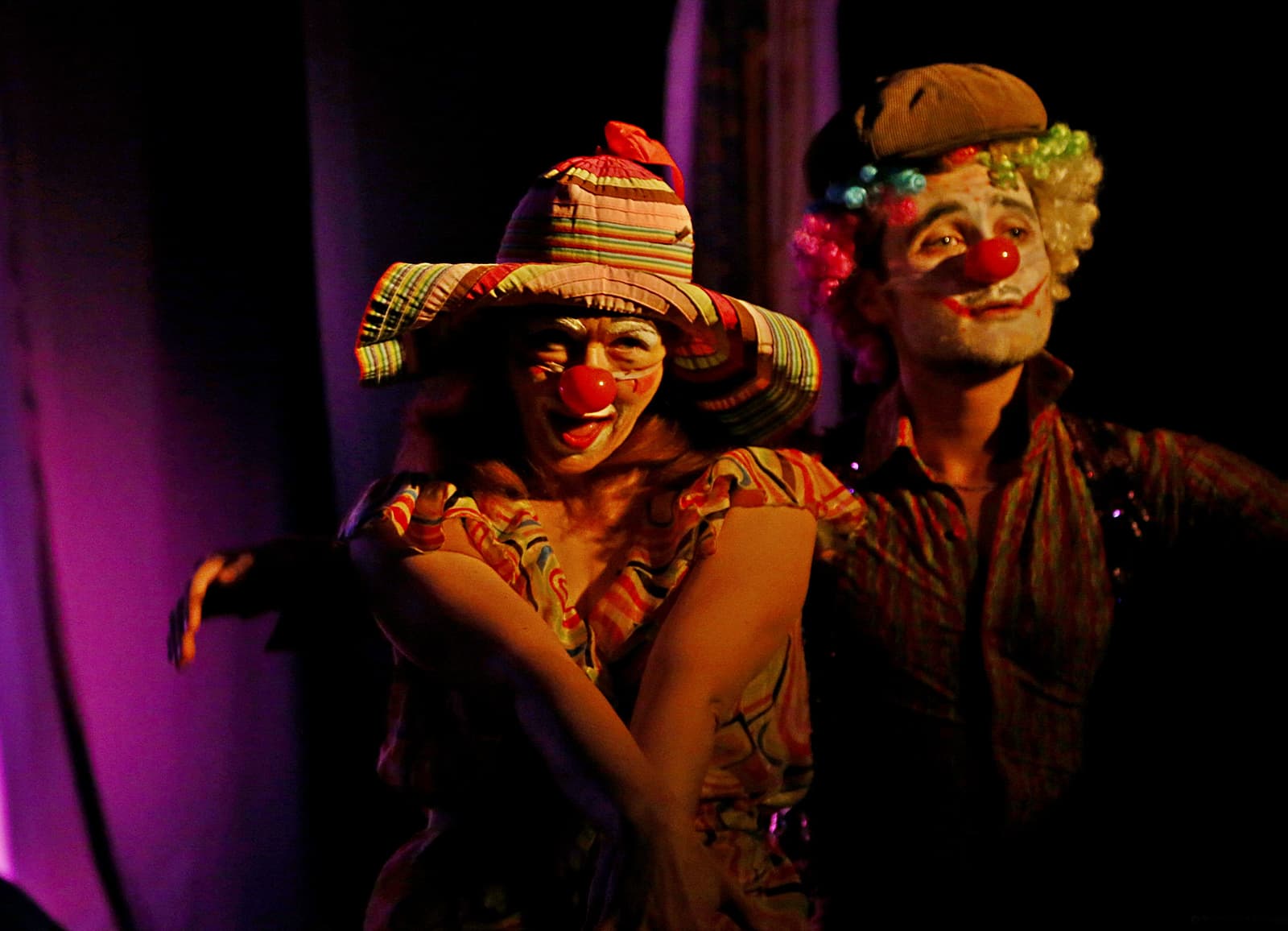 Любовь ещё быть может... (Театрон)