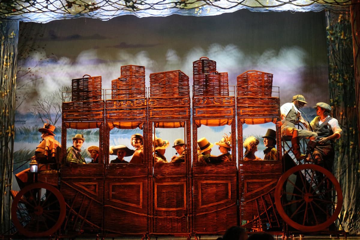 Гадкий утёнок (ДК им. Ленсовета)