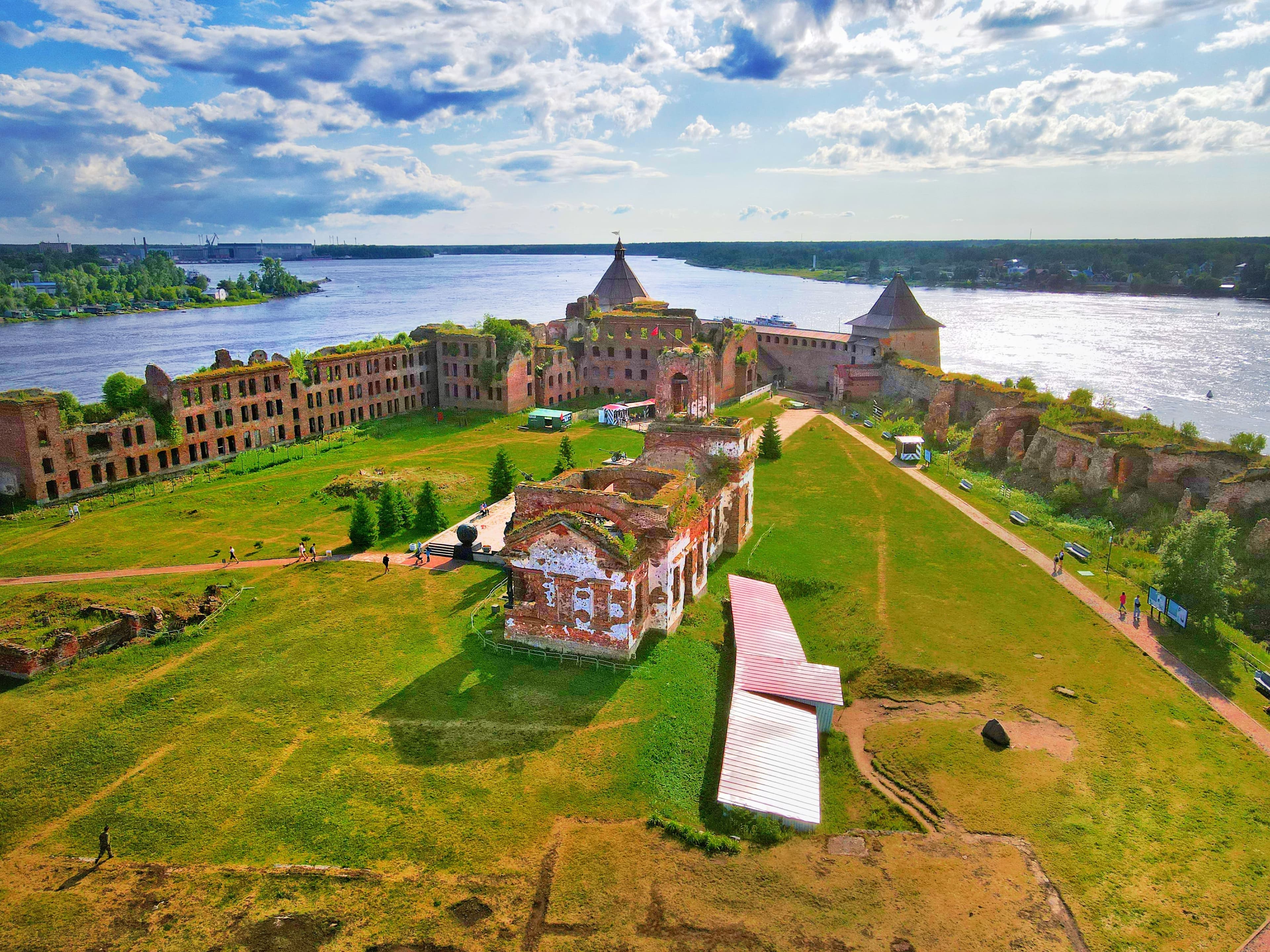 Крепость Орешек + Старая и Новая Ладога (Улица Казанская, 2)