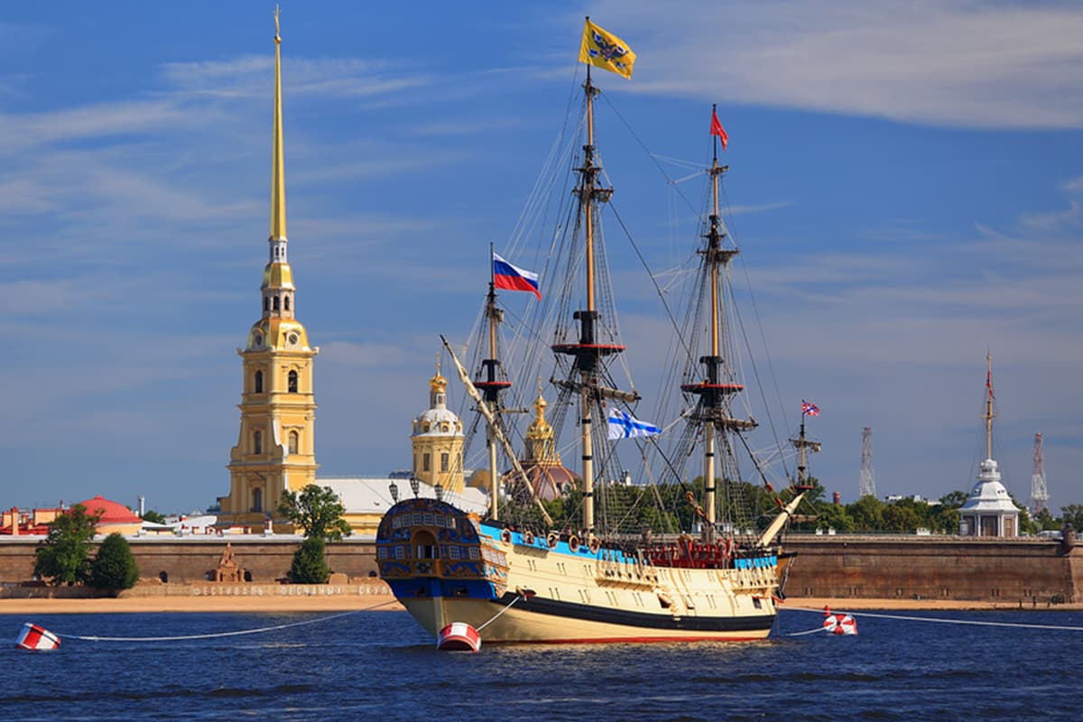 Морская традиция на Большом Петербургском кольце (Теплоход «Акватория звука» (Английская набережная, 28))