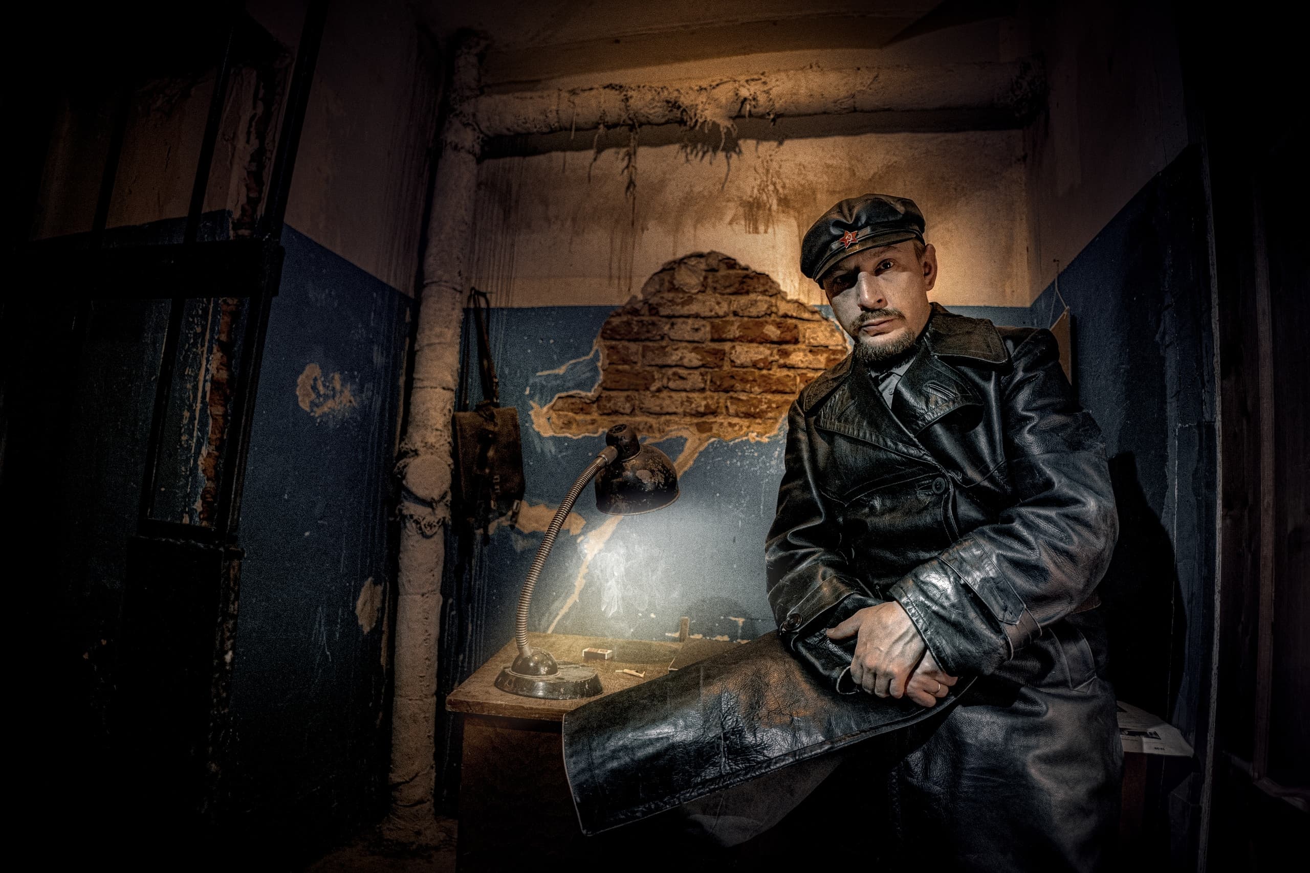 Иммерсивное шоу «Петербург XX» (Заря 90-х)