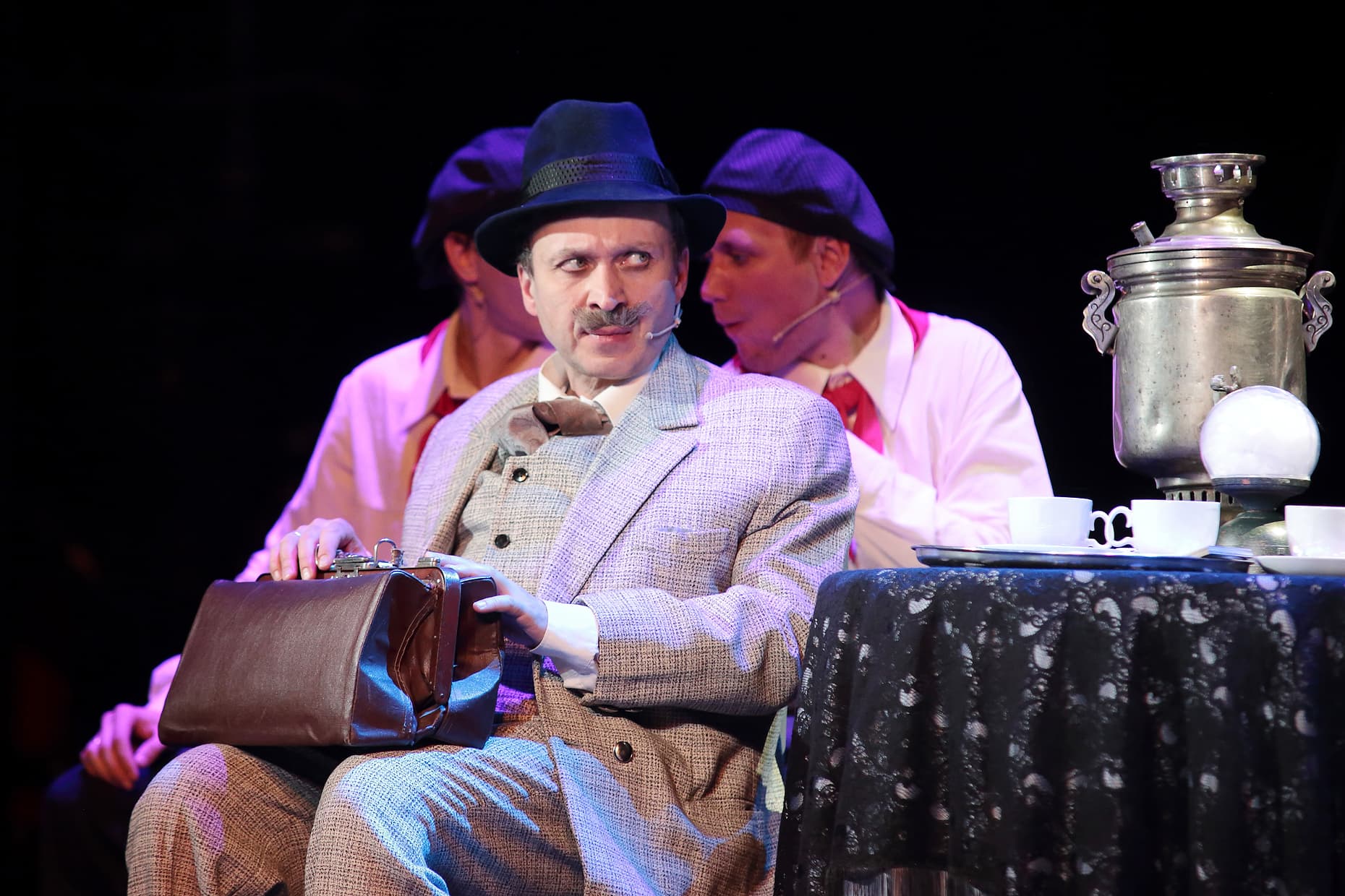 Двенадцать стульев (Филармония им. Аренского)