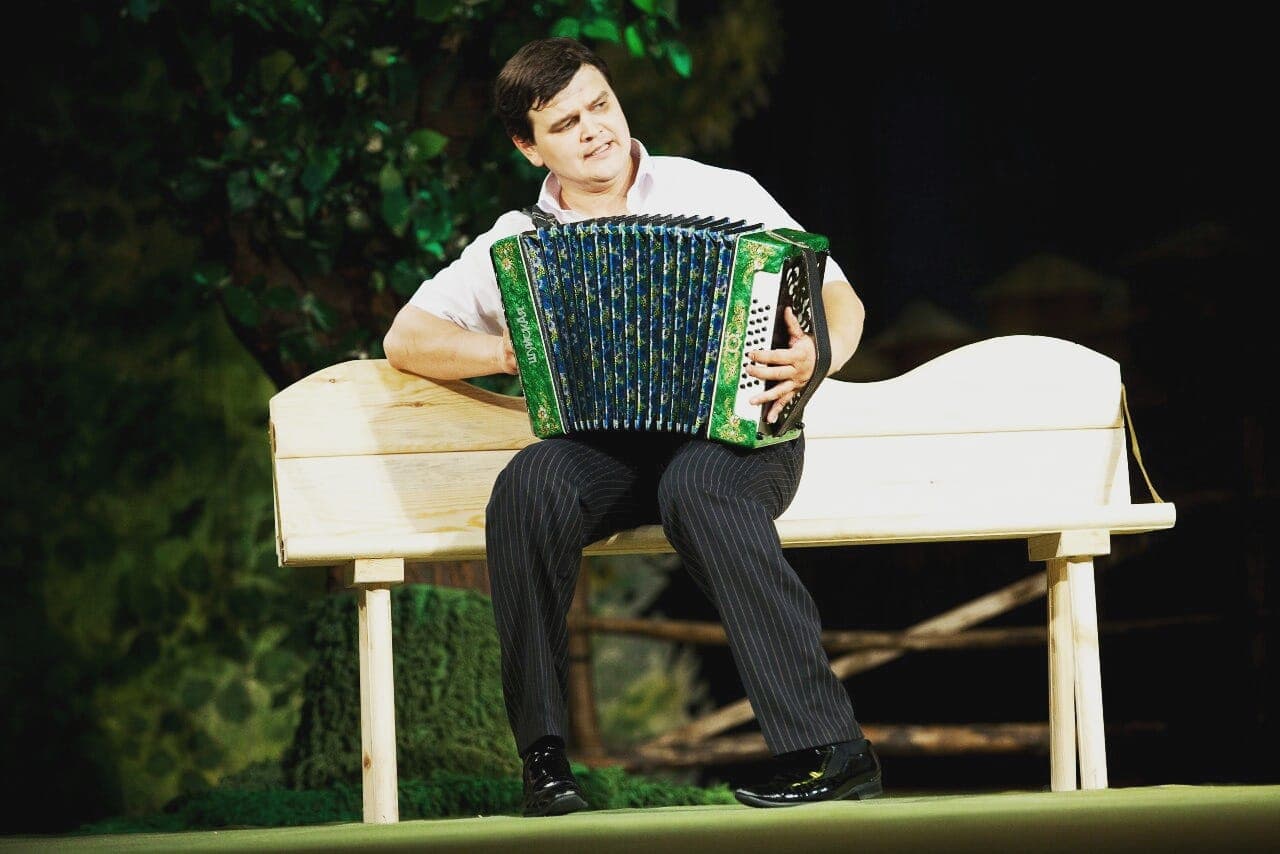 Необычная история в обычной деревне (Театр драмы им. Гафури)