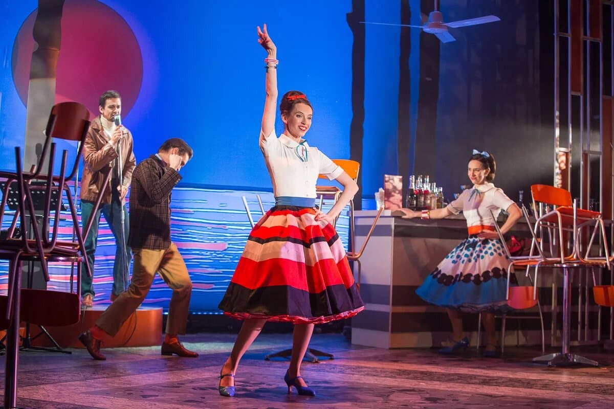 Поэтическое кафе «Луч» (Молодёжный театр)