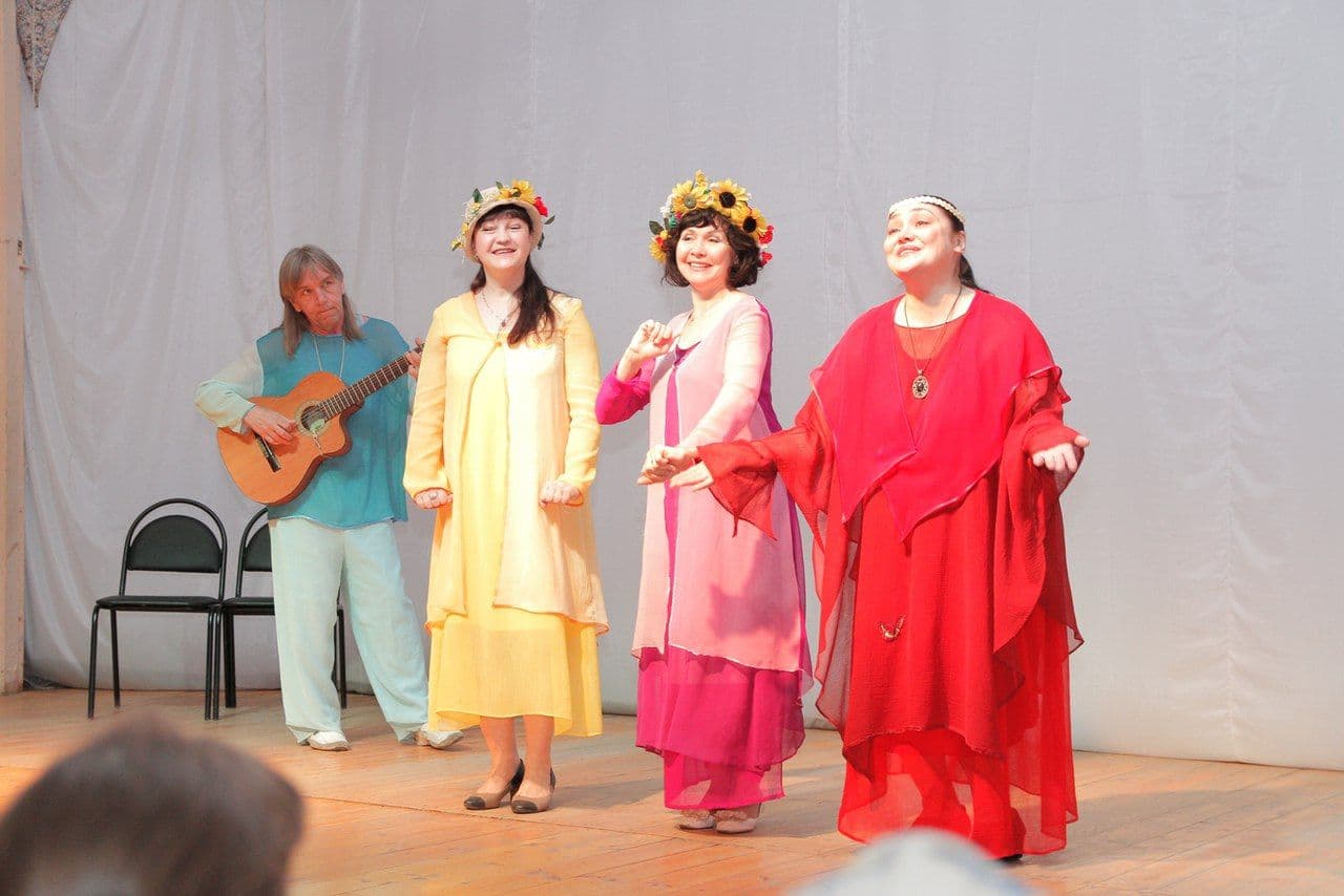 Жила-была Деревенька (Молодёжный театр РБ им. Мустая Карима)