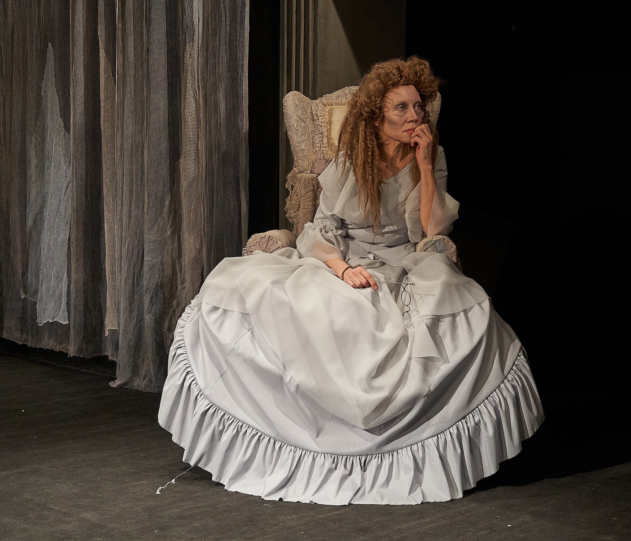 Большие надежды (Комедианты)