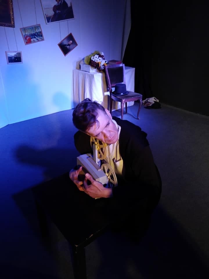 Спасти камер-юнкера Пушкина (Театрон)