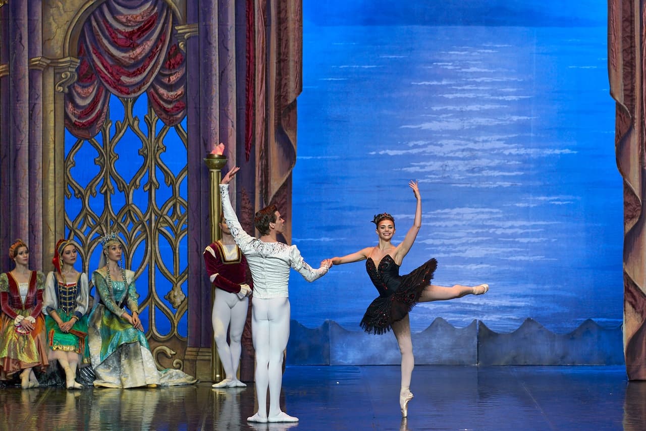 Лебединое озеро (Москонцерт Холл)