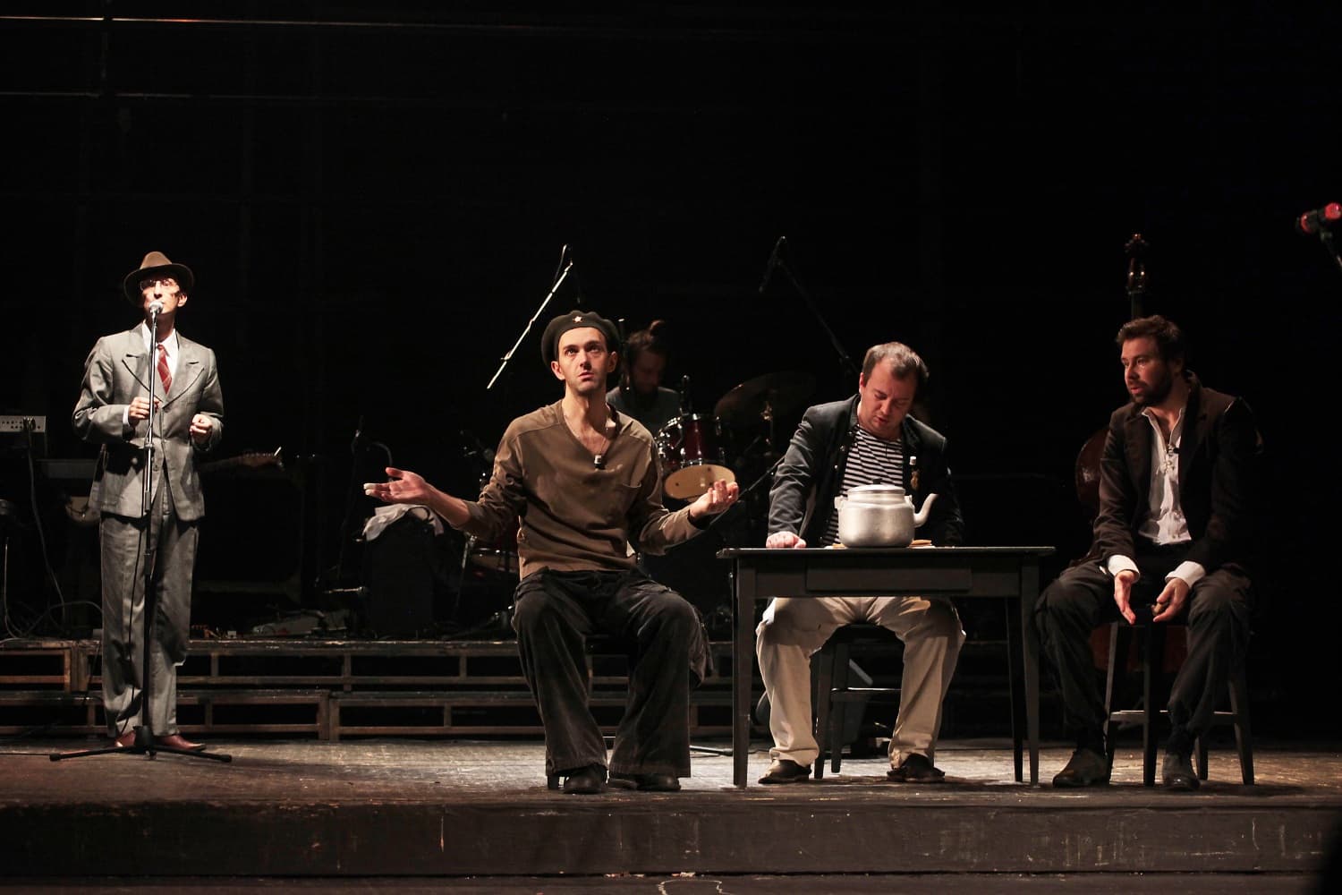 Квартирник. ХХвост — всему голова (Театр на Литейном)