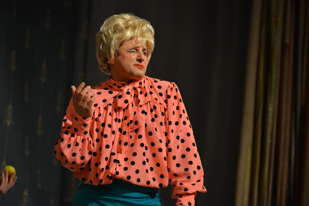 Здравствуйте, я ваша тёща (Рубин)