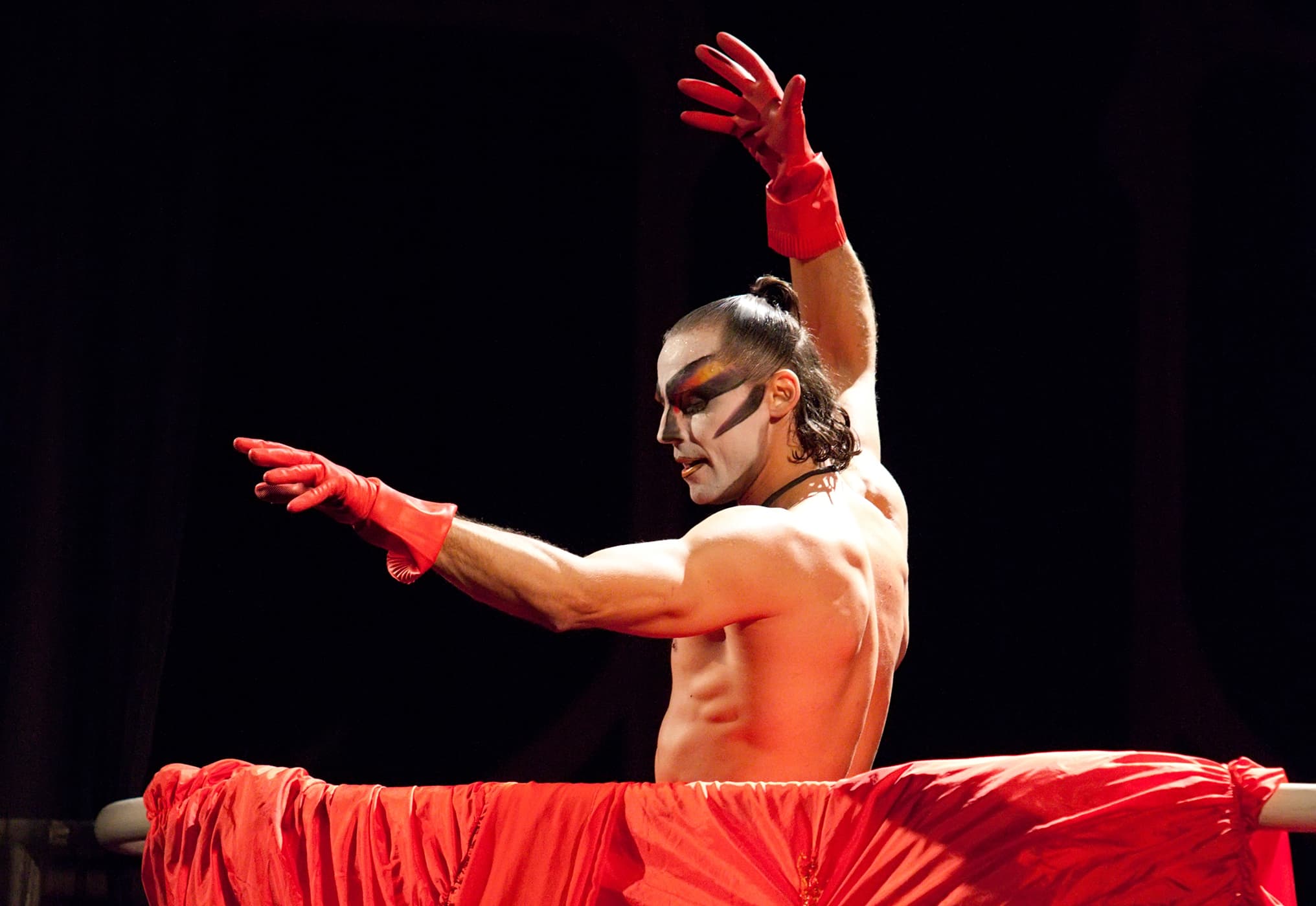 Служанки (Дворец искусств Ленинградской области)